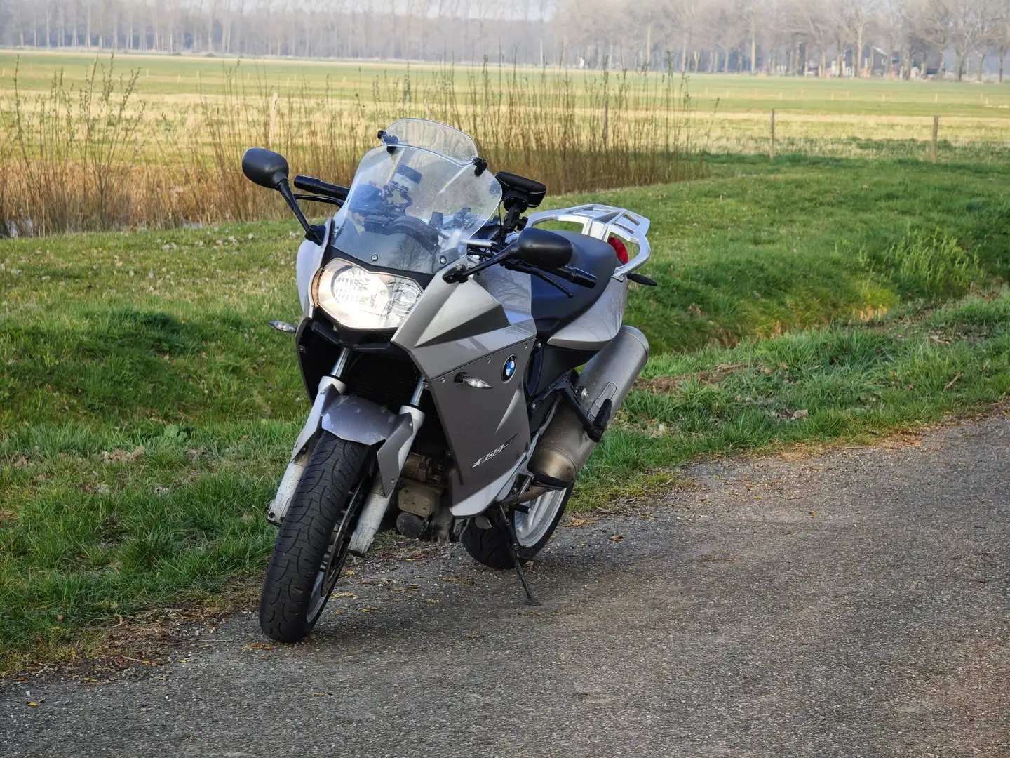 BMW F 800 ST Zlatá - 2