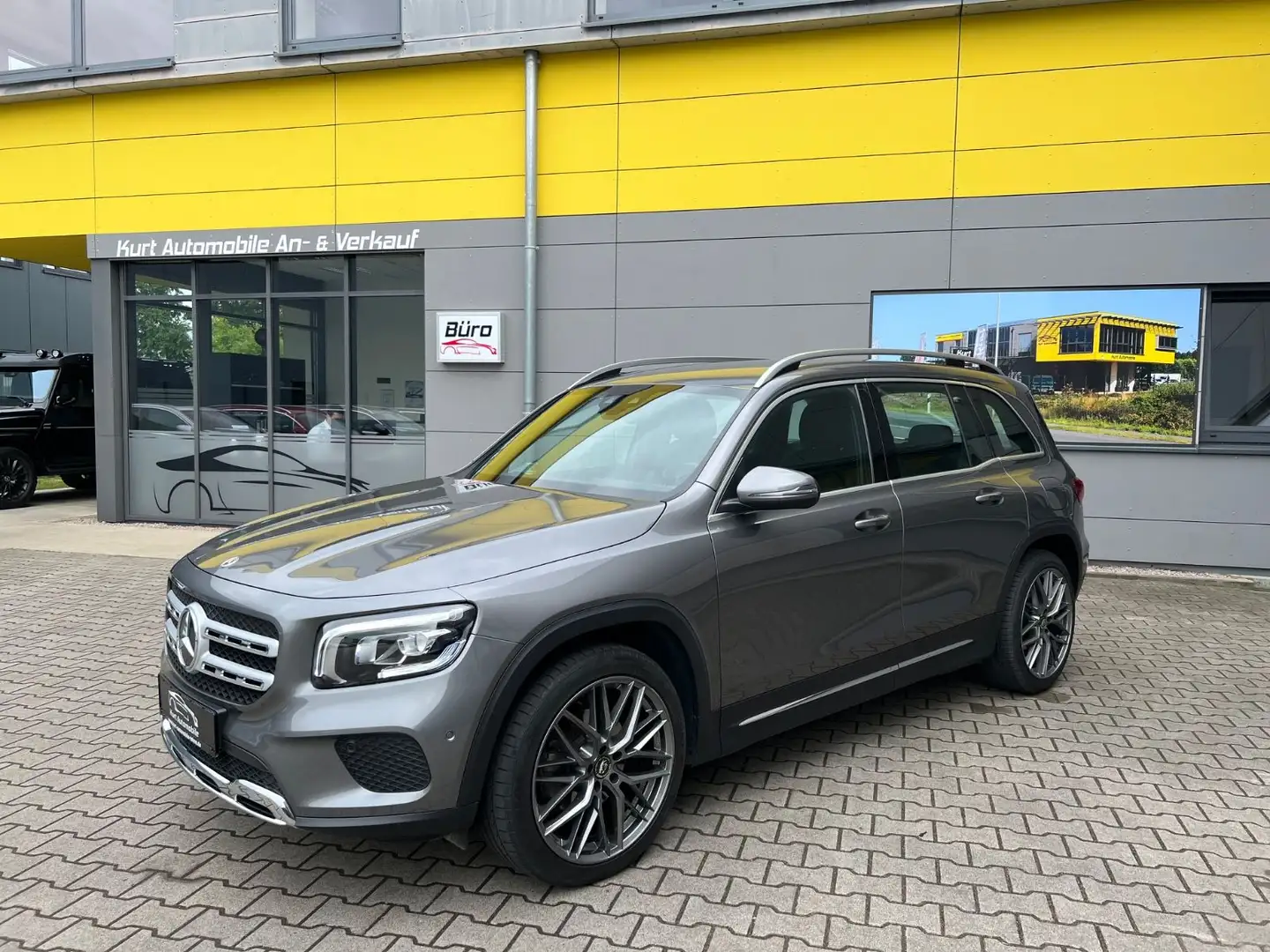 Mercedes-Benz GLB 180 LEDER/NAVI/SHZ/WIDESCREEN/GARANTIE* Gri - 1