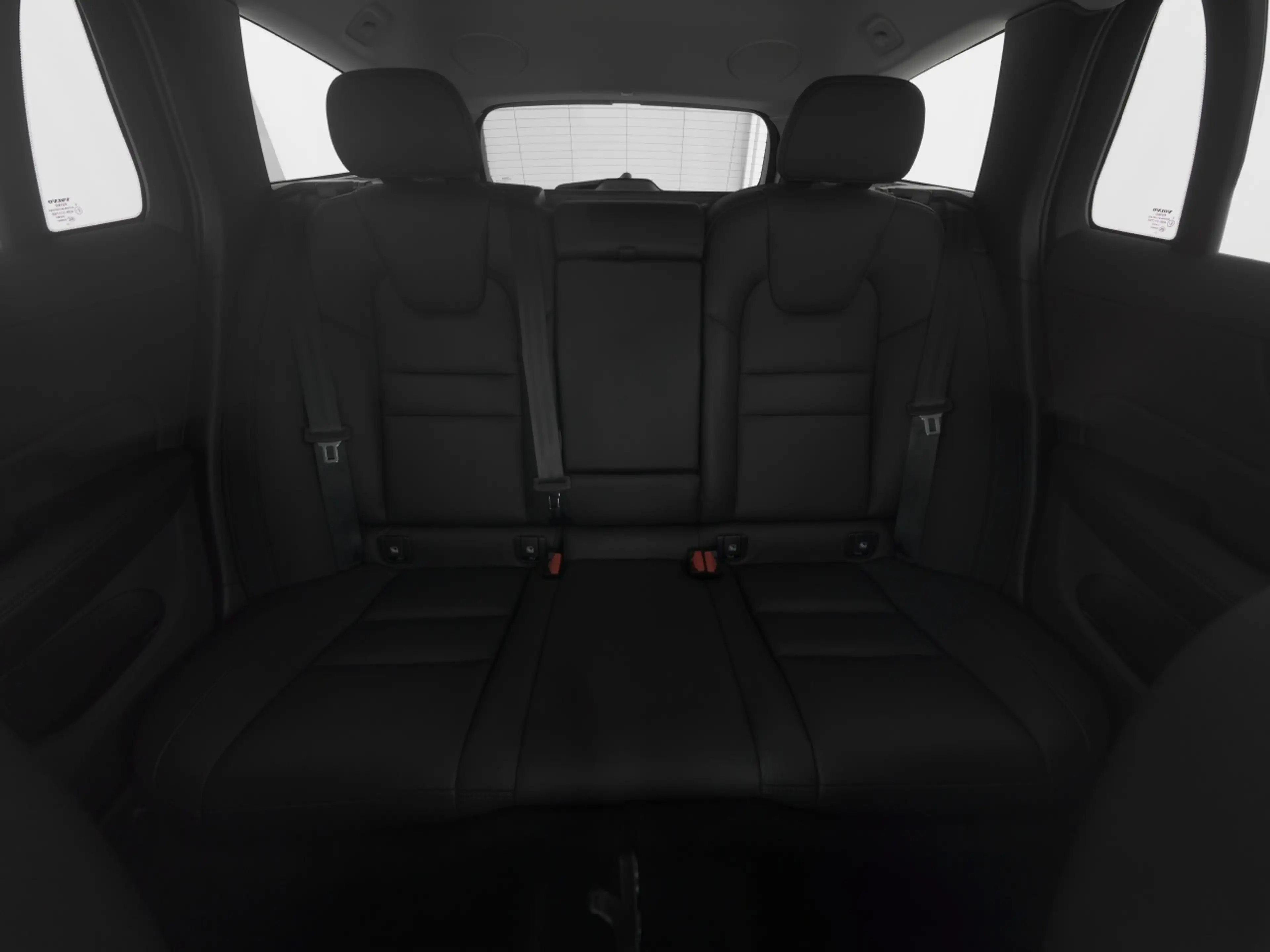 Volvo V60 Cross Country B4 AWD Plus+LICHTPAK+LM18+ — photo 6