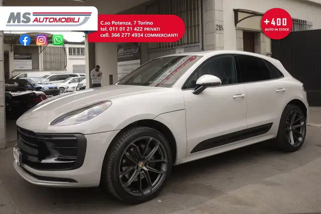 Porsche Macan view 11