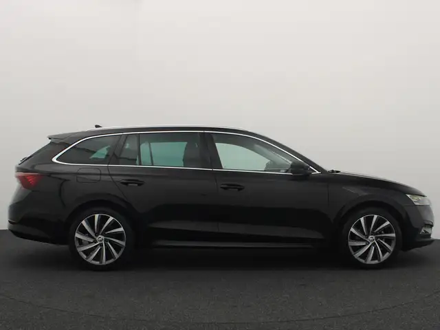 Skoda Octavia view 19