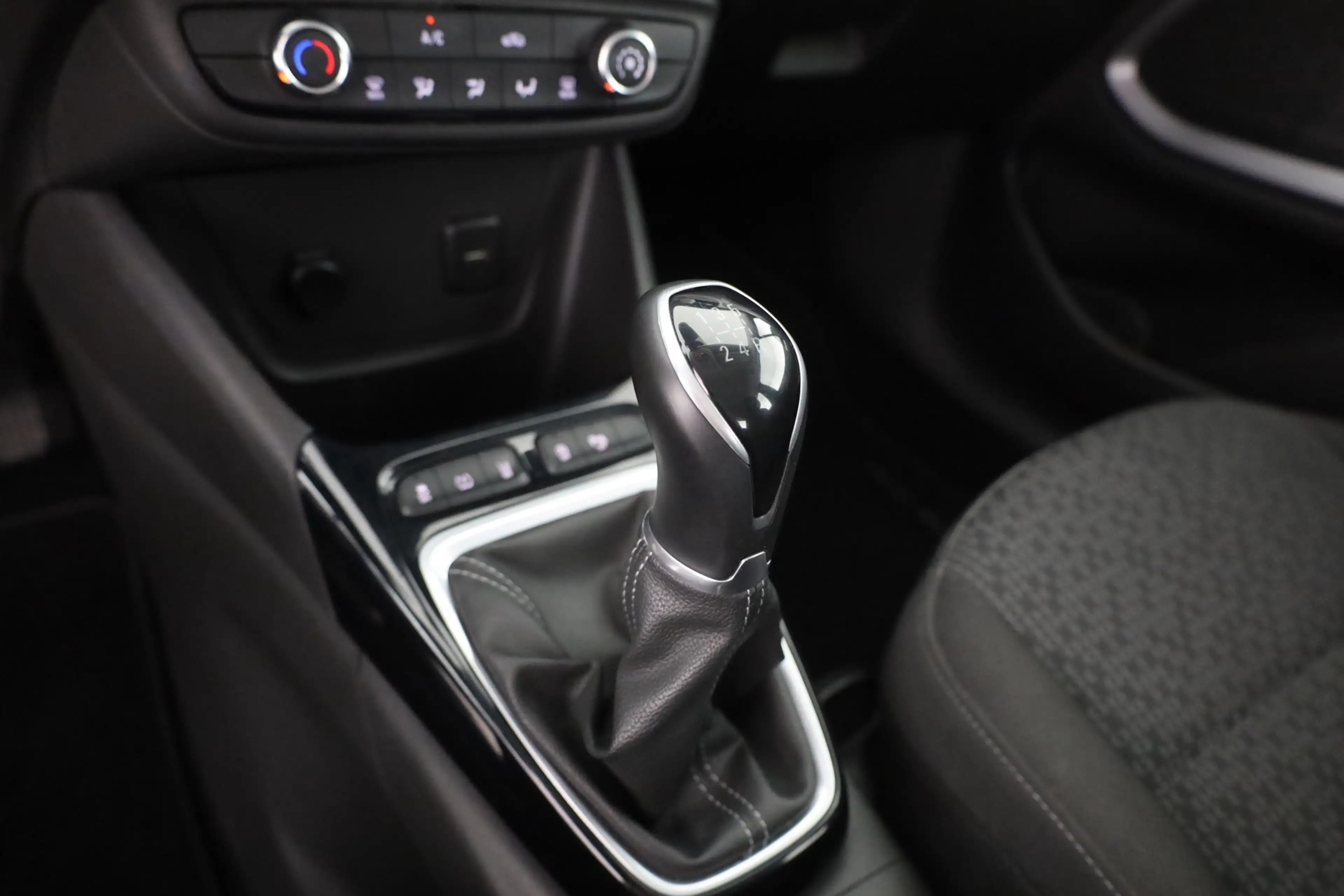 Opel Crossland 1.2 Turbo Edition LED IntelliLink PDC — photo 13