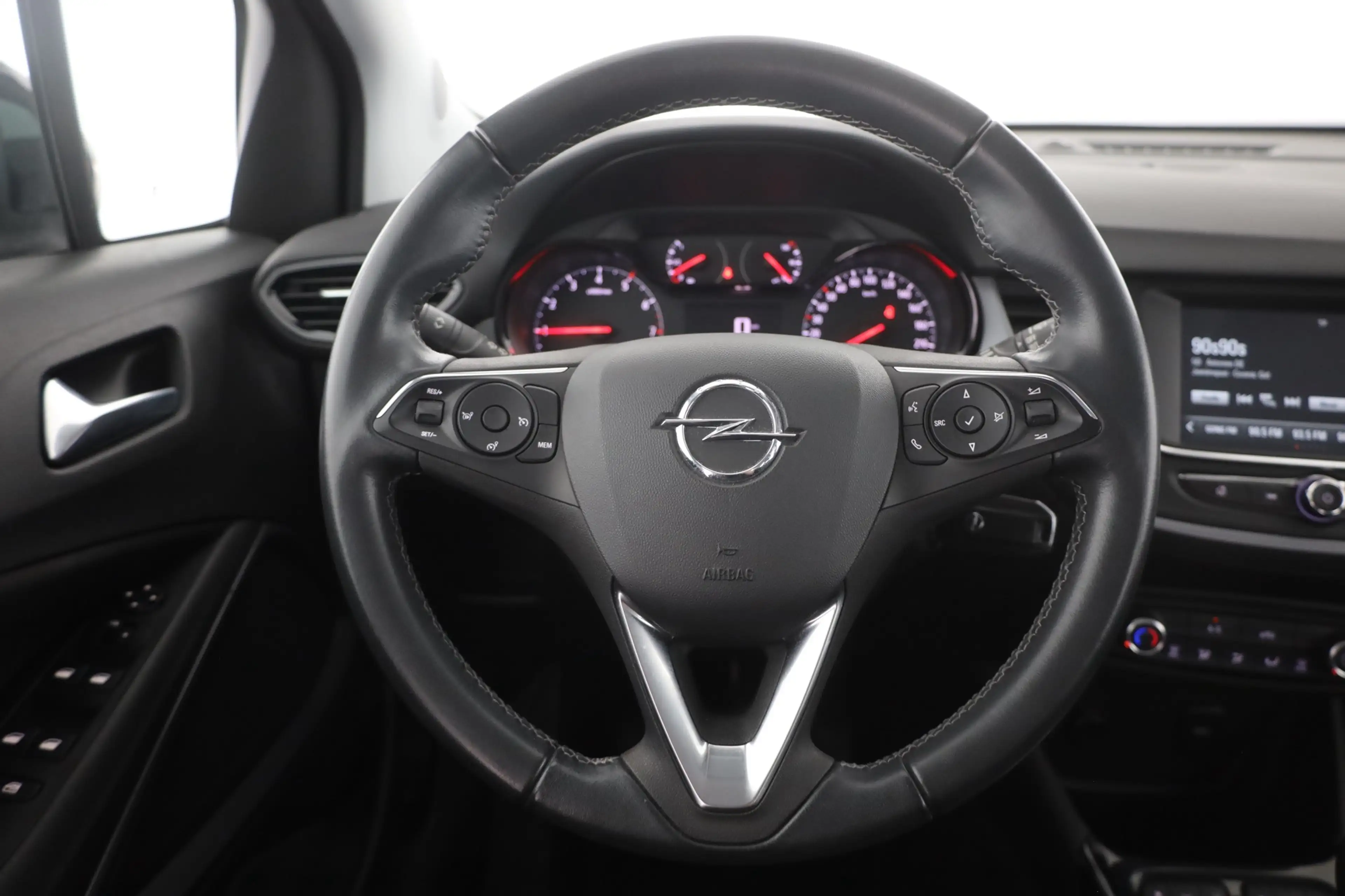 Opel Crossland 1.2 Turbo Edition LED IntelliLink PDC — photo 14