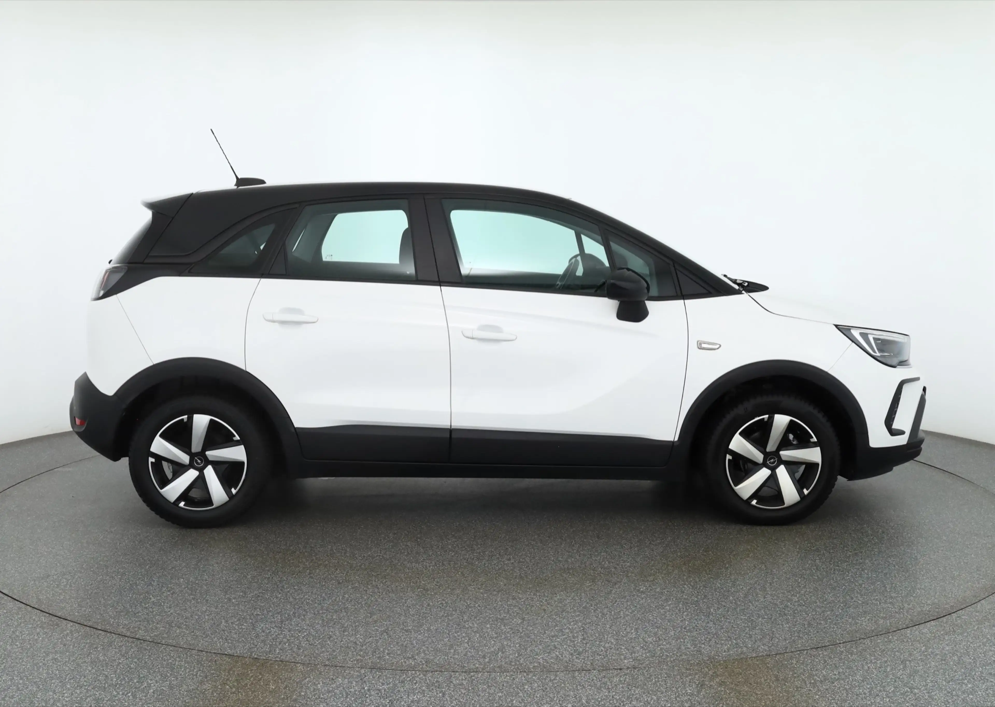 Opel Crossland 1.2 Turbo Edition LED IntelliLink PDC — photo 6