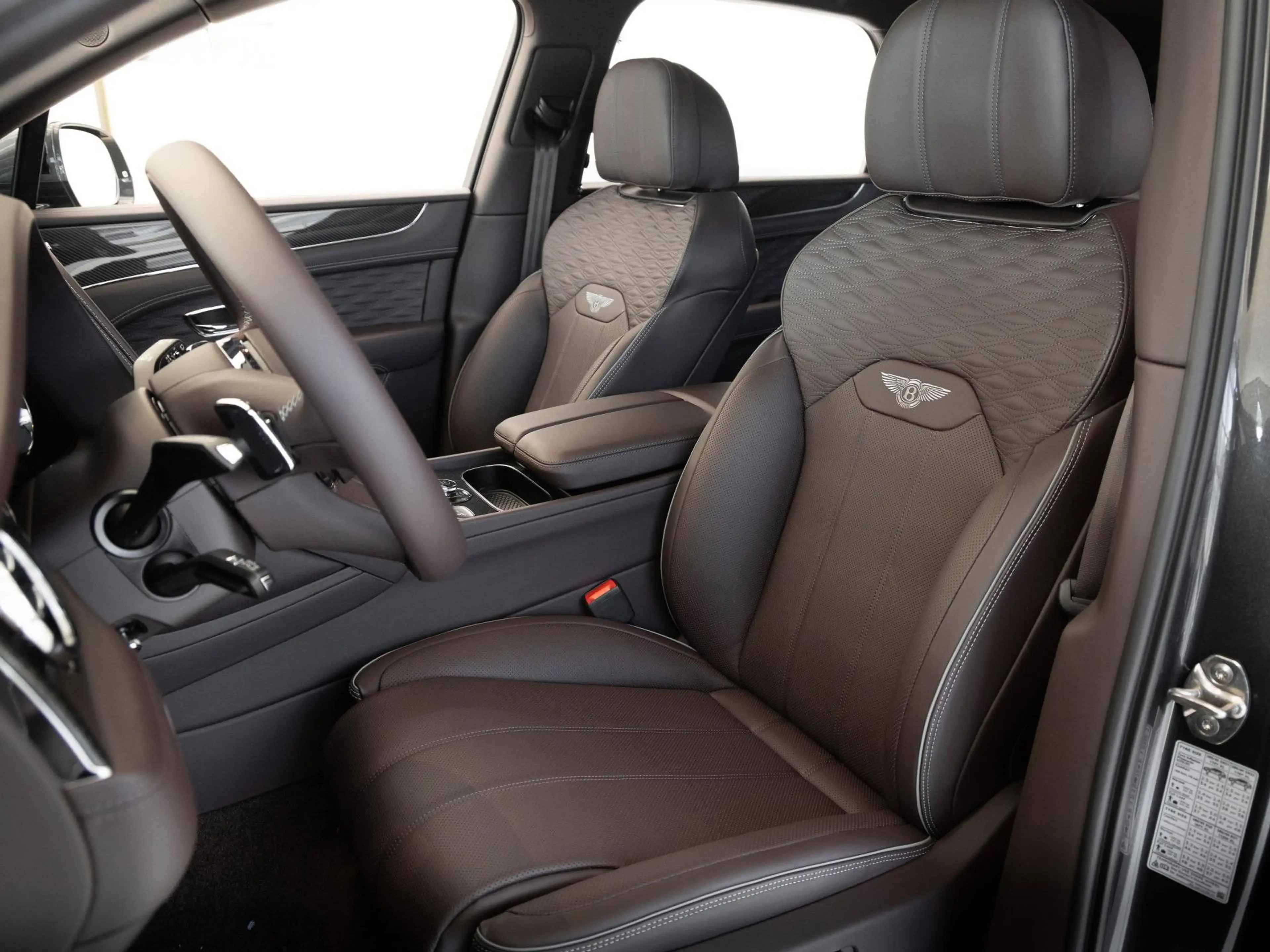 Bentley Bentayga Speed (MY26) ELEGANT + SPORTLICH / FULL — photo 10