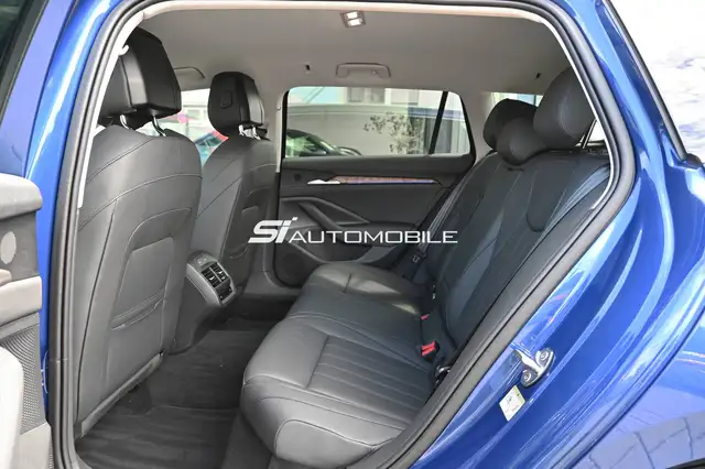 Skoda Superb view 13