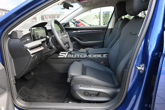 Skoda Superb view 10