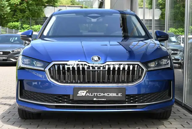 Skoda Superb view 8