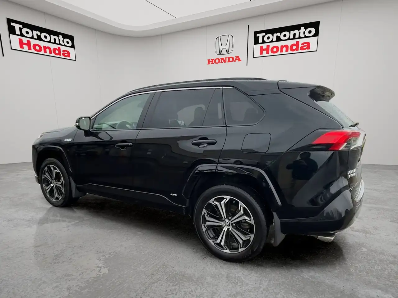 Toyota RAV 4 Prime снимка Toyota RAV 4 Prime
