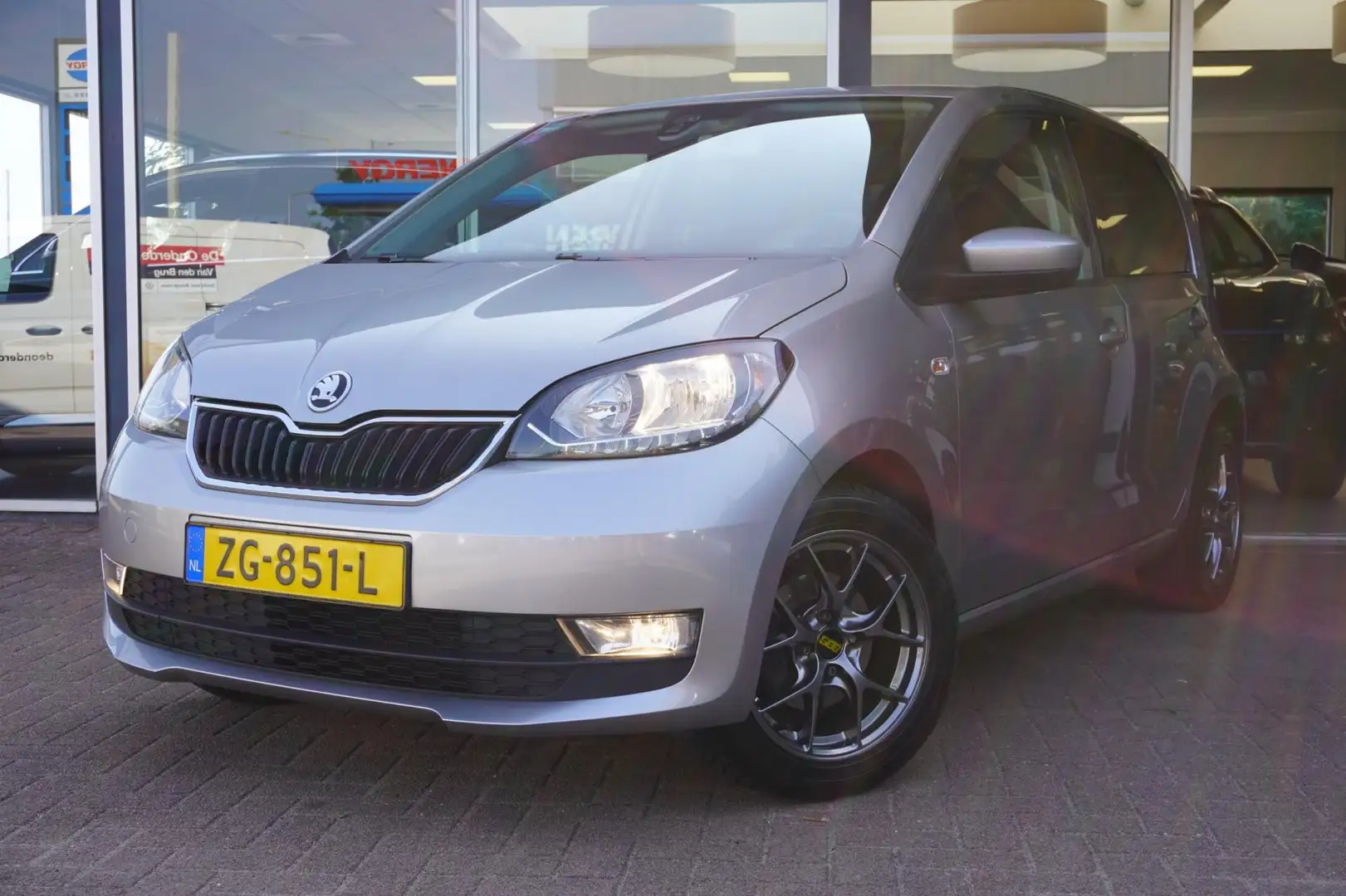 Skoda Citigo 1.0 Greentech Style | Automaat | 2019 | 5deurs | A Gris - 1
