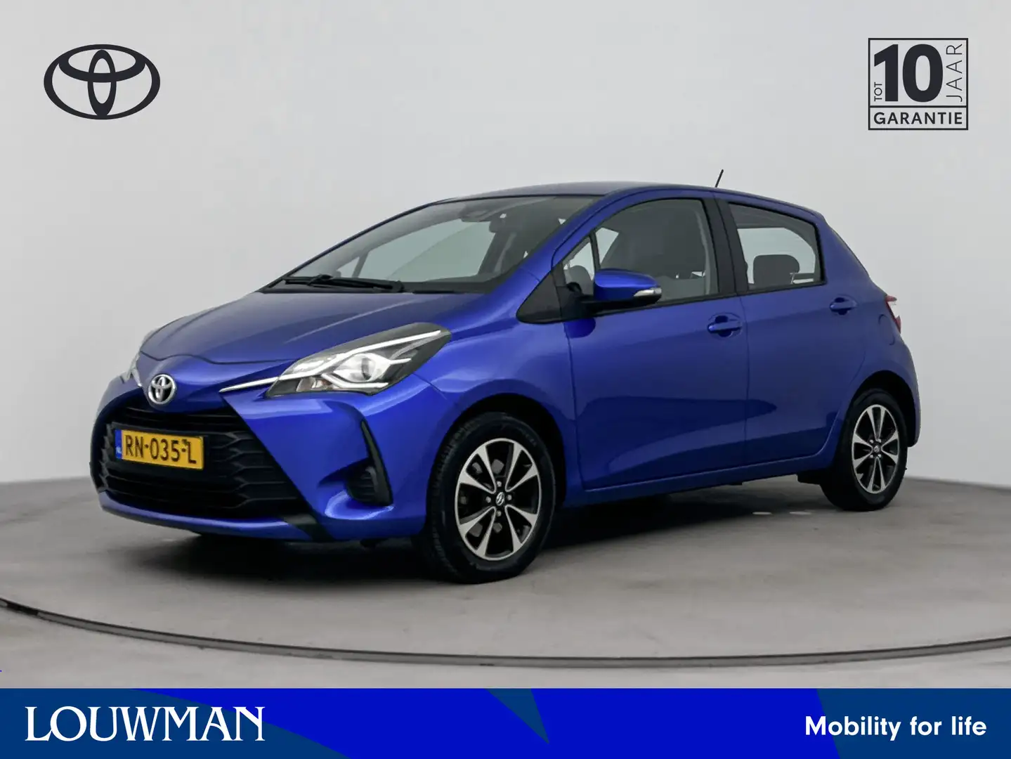 Toyota Yaris 1.5 VVT-i Aspiration | Navigatie | Parkeercamera | Blauw - 1