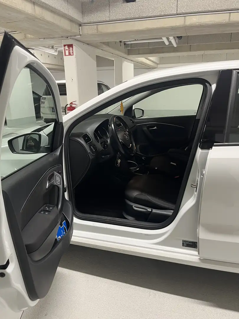 Volkswagen Polo Comfortline 1,6 TDI Limousine - 2