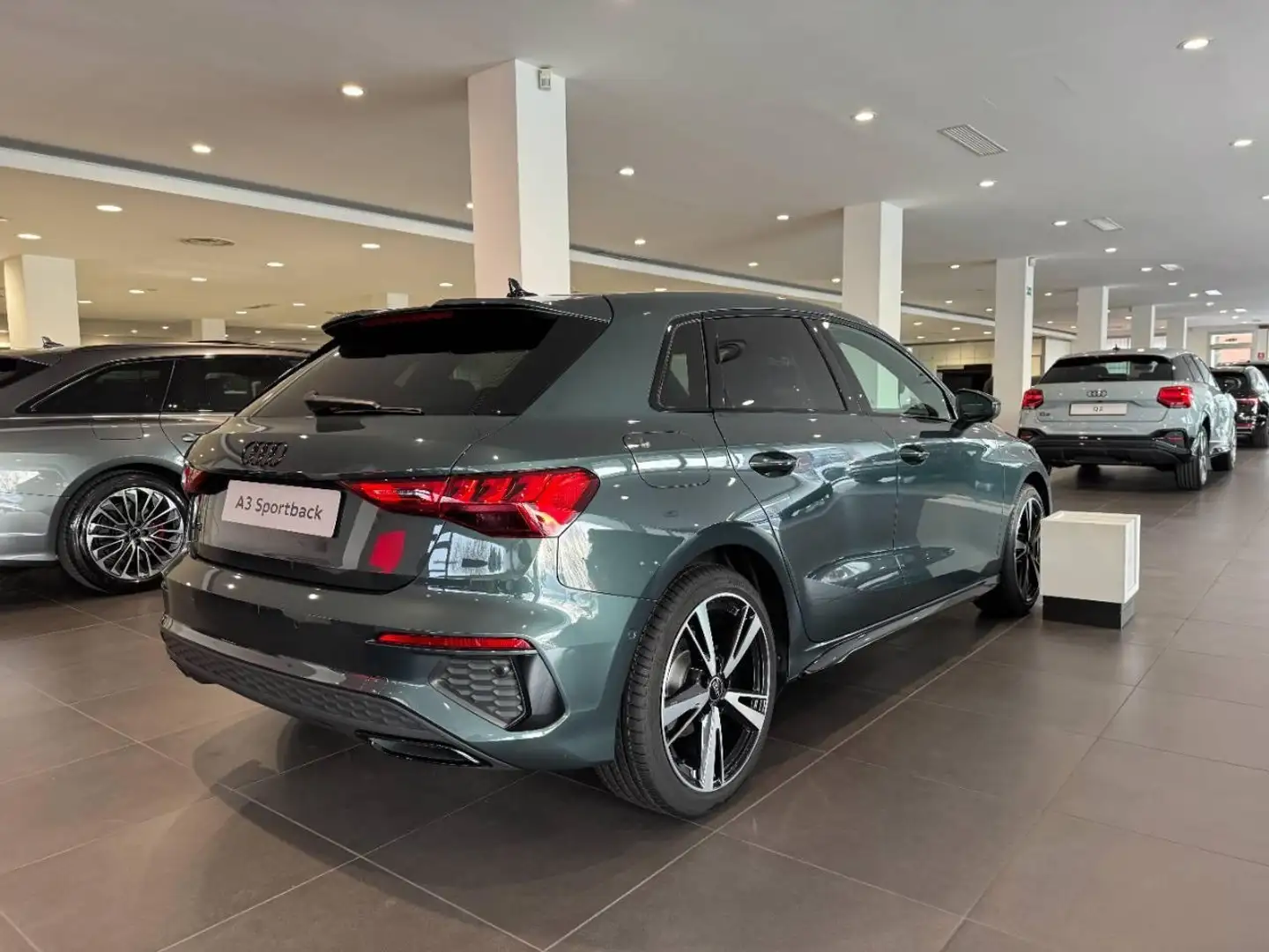 Audi A3 SPORTBACK 35 TFSI MHEV S-TRONIC S-LINE - 2