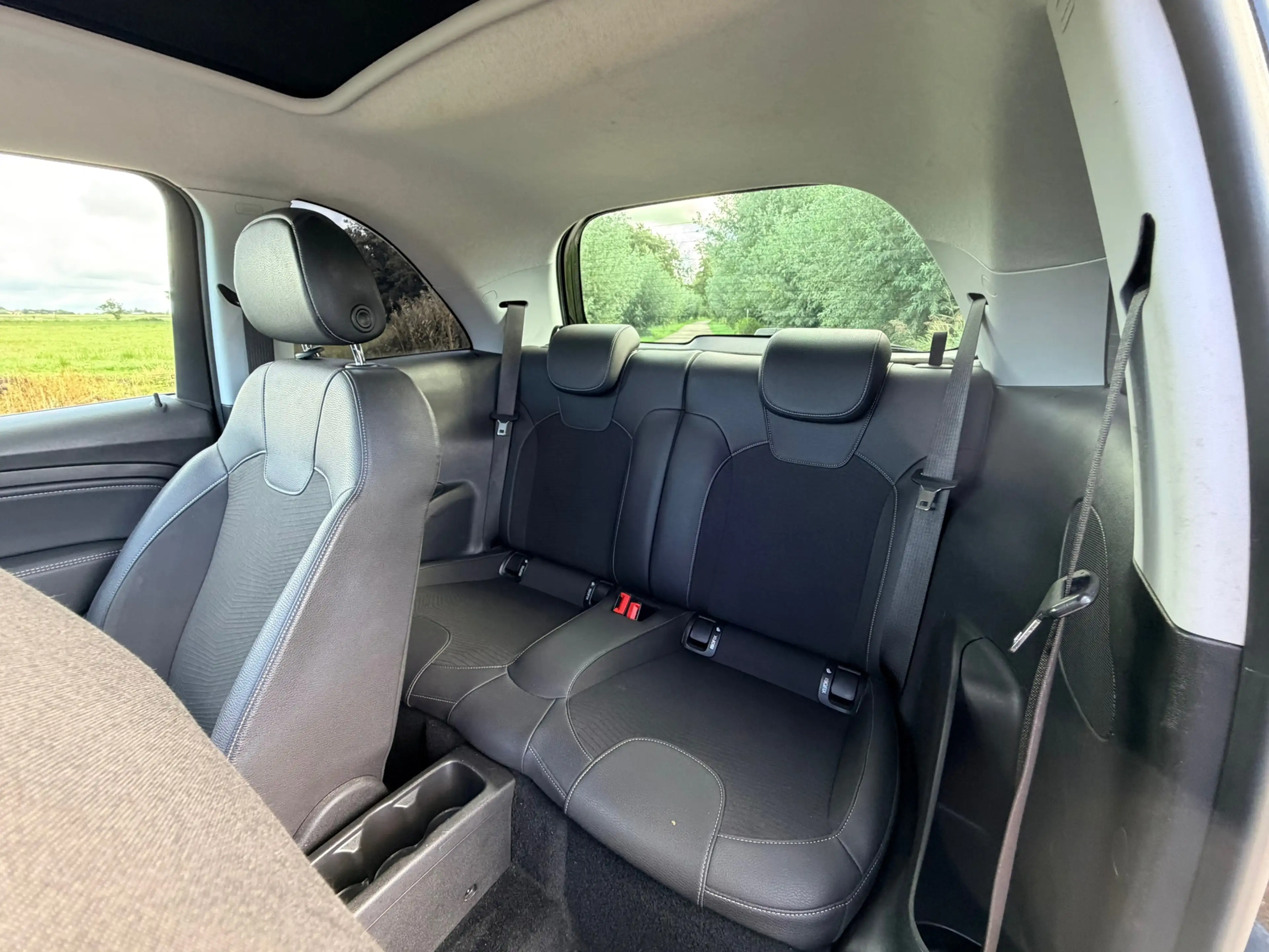 Opel Adam 1.0 Turbo Rocks CARPLAY Clima Navi Cruise Control — photo 36
