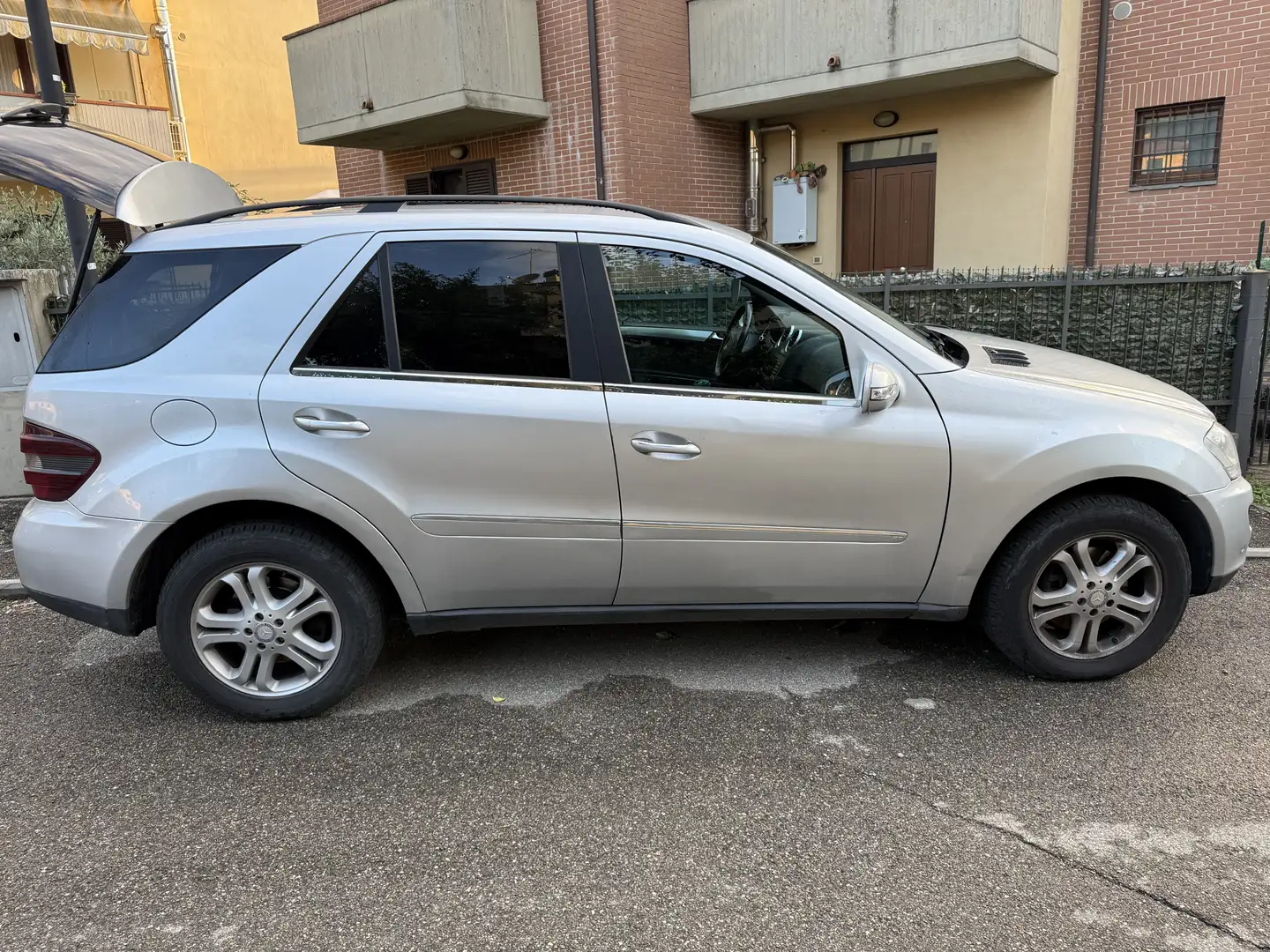 Mercedes-Benz ML 320 Argento - 2