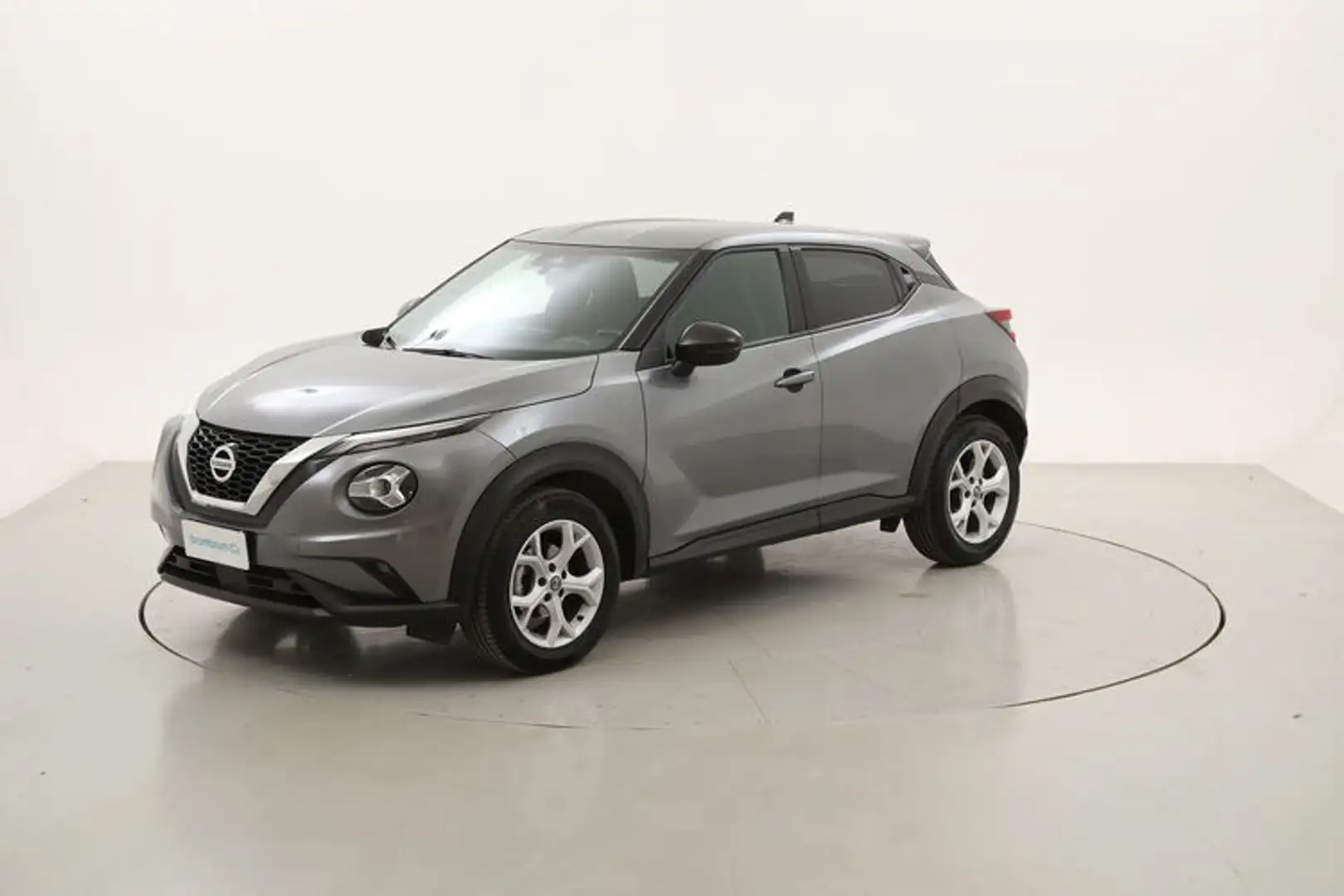 Nissan Juke N-Connecta 1.0 Benzina 114CV Grigio - 1