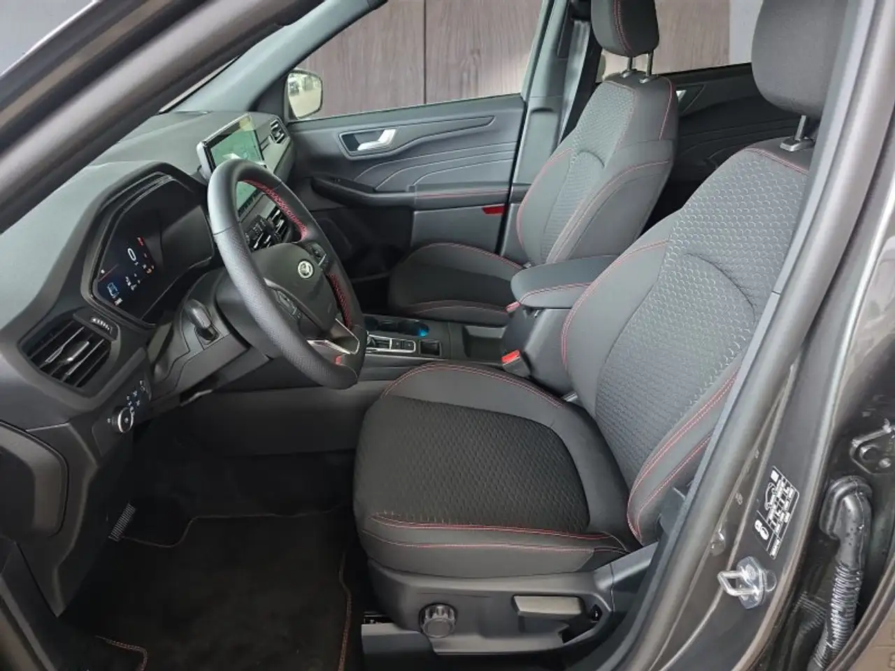 Ford Kuga ST-Line 2,5 FHEV 180PS 5*J.Gar/LED/Navi/Winterp. 9