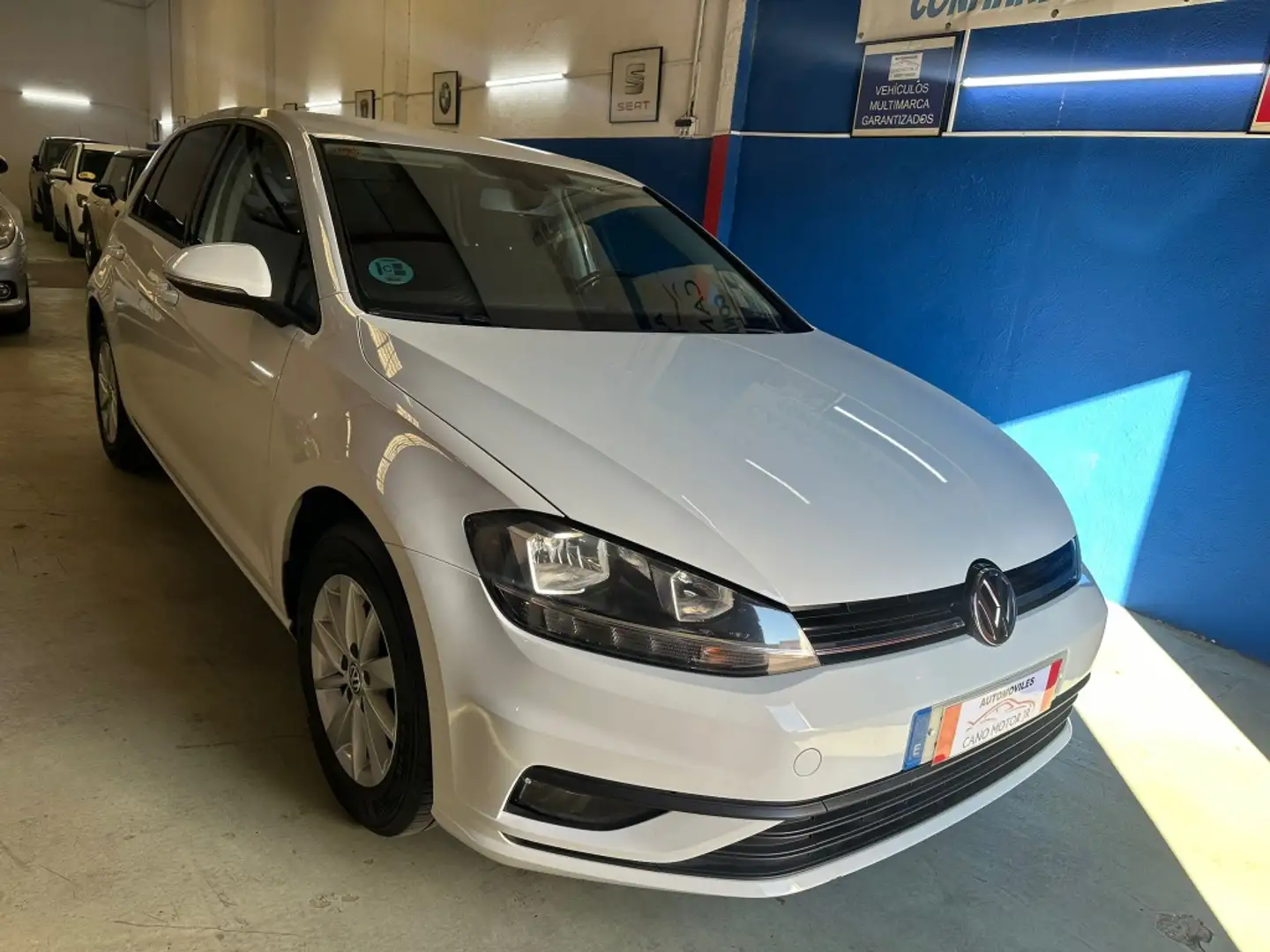 Volkswagen Golf 1.0 TSI Advance 81kW Wit - 2