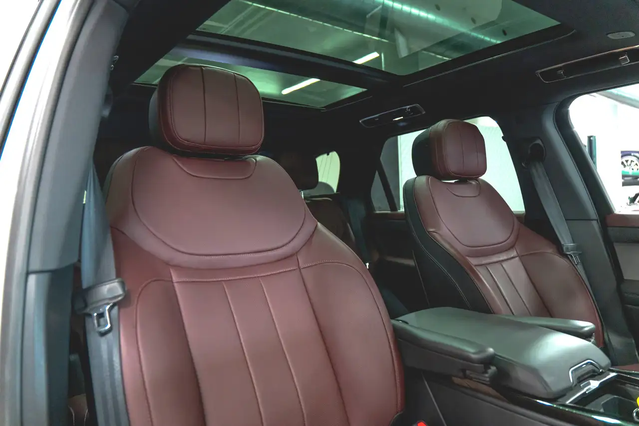 Land Rover Range Rover Sport photo Land Rover Range Rover Sport