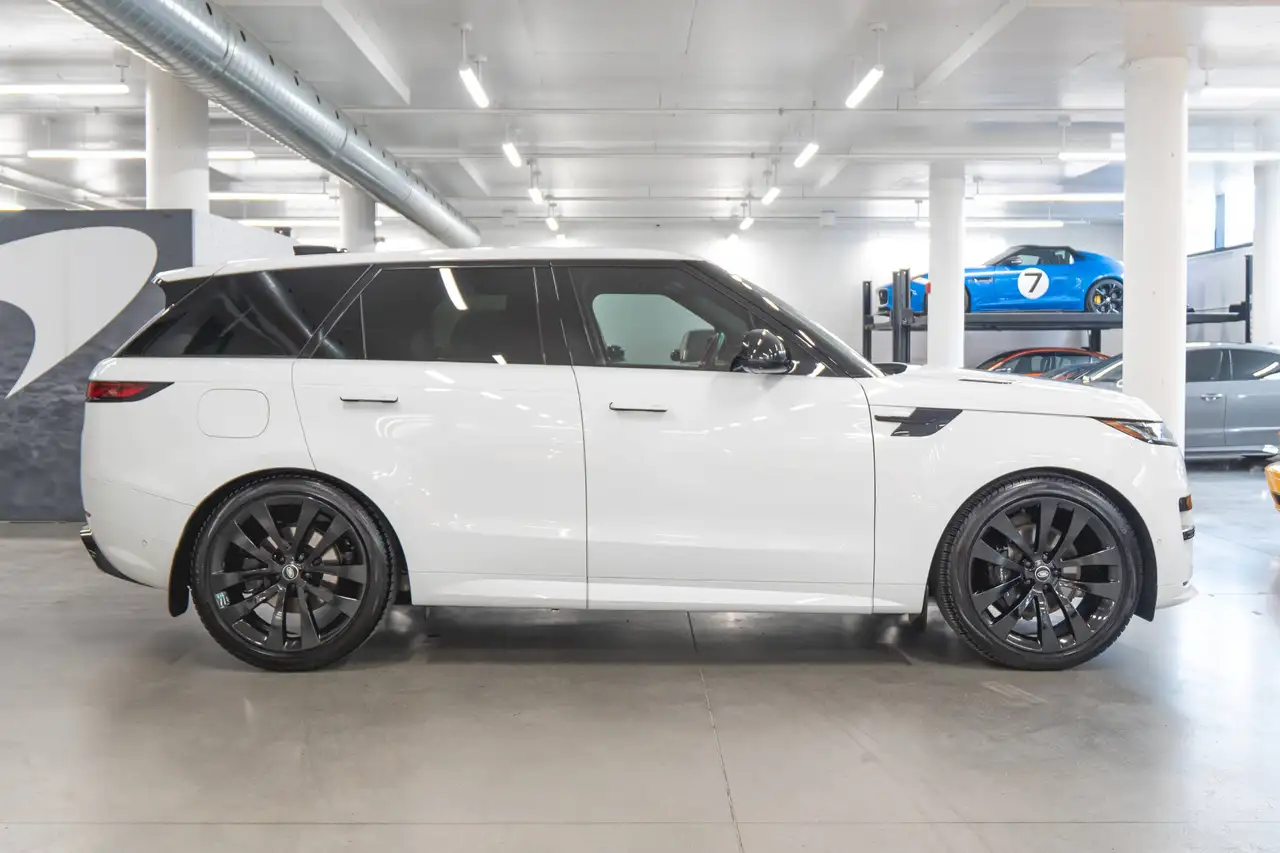 Land Rover Range Rover Sport photo Land Rover Range Rover Sport