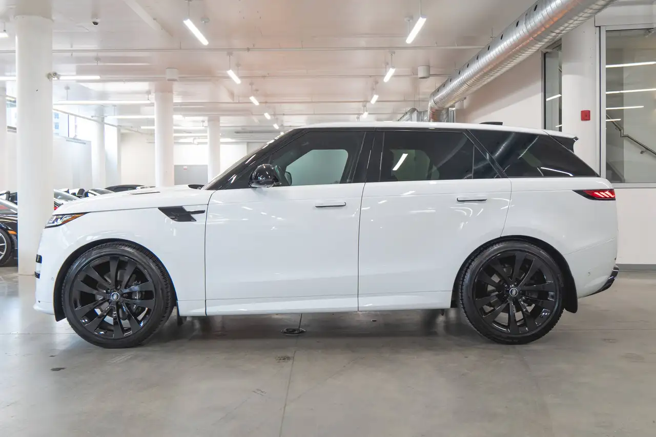 Land Rover Range Rover Sport photo Land Rover Range Rover Sport