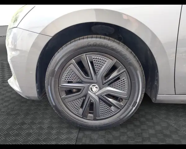 Skoda Fabia view 14