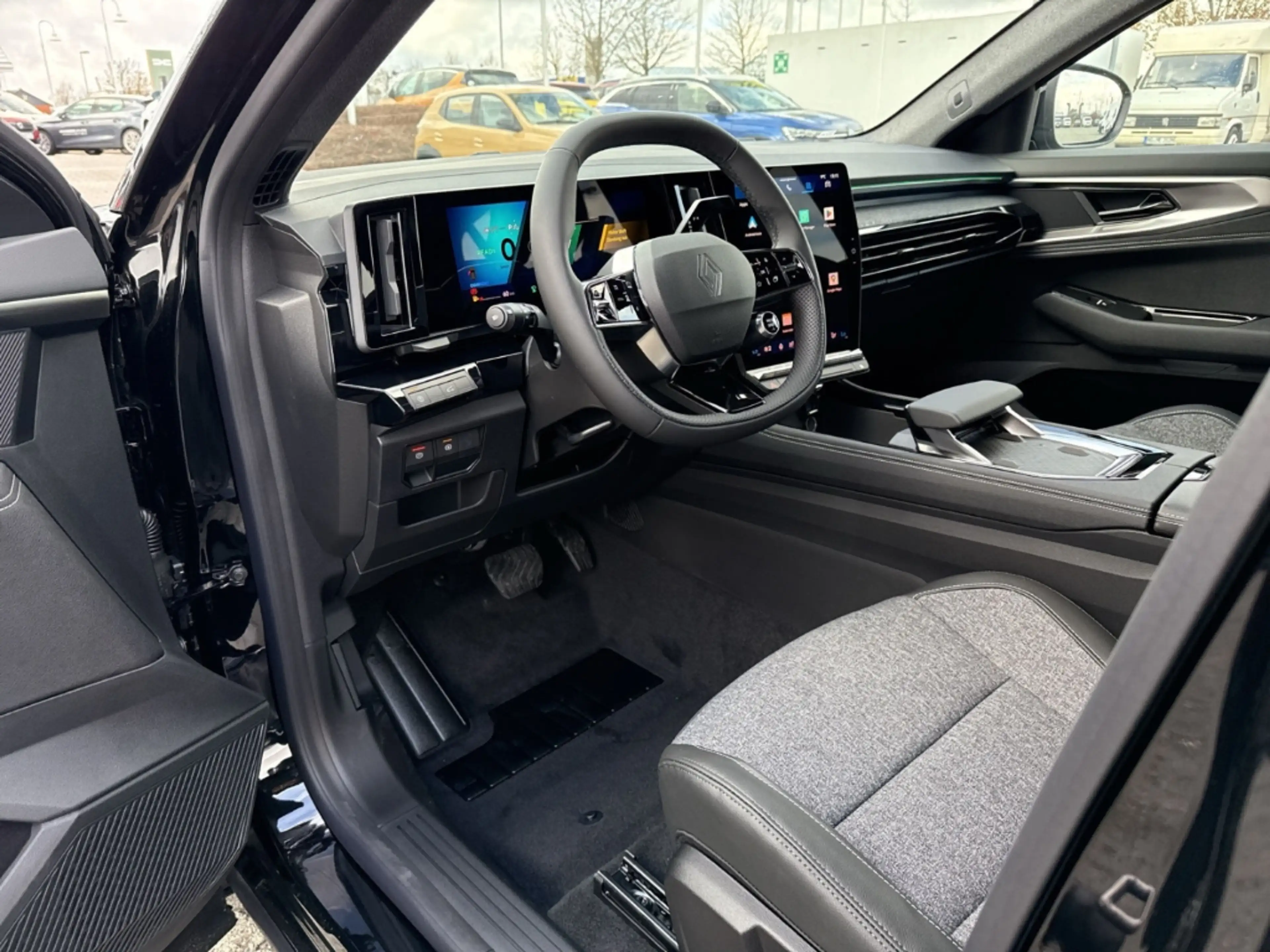 Renault Rafale TECHNO FULL HYBRID E-TECH 200 Techno KLIMA+NAVI — photo 10