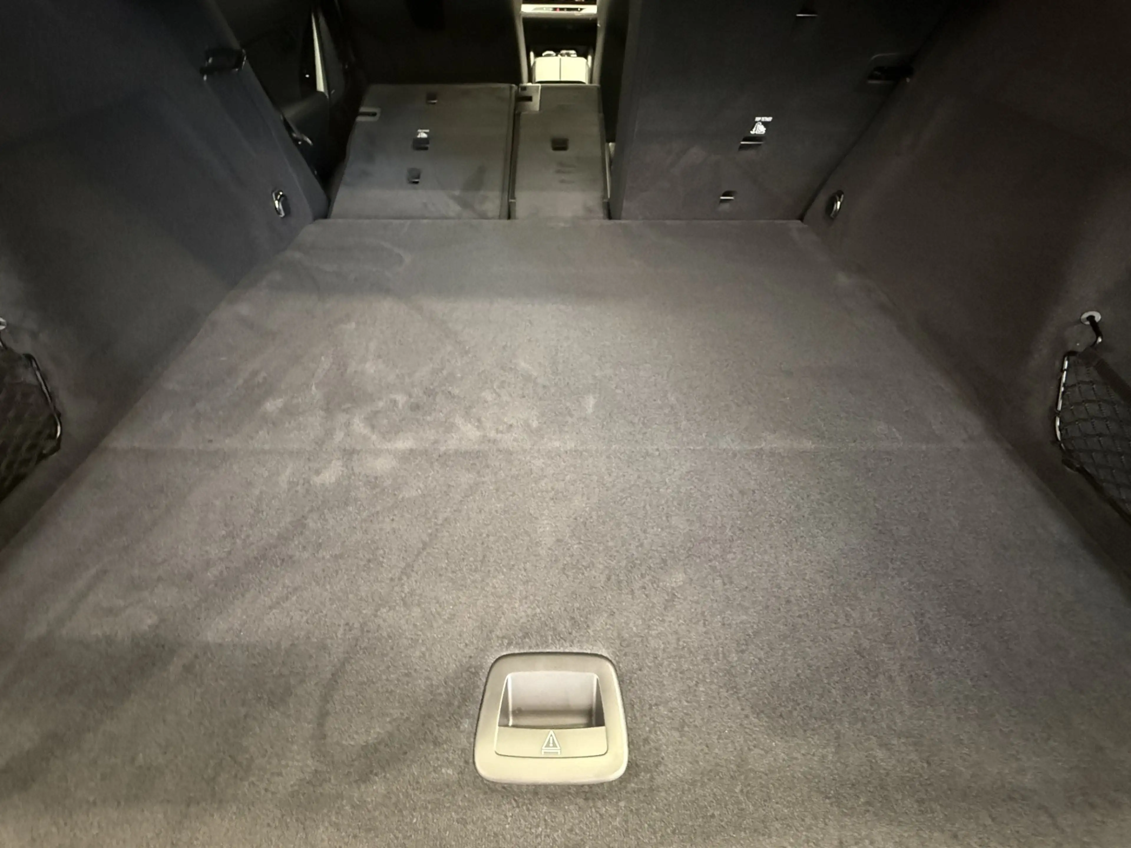 BMW i5 xDrive40 — photo 14