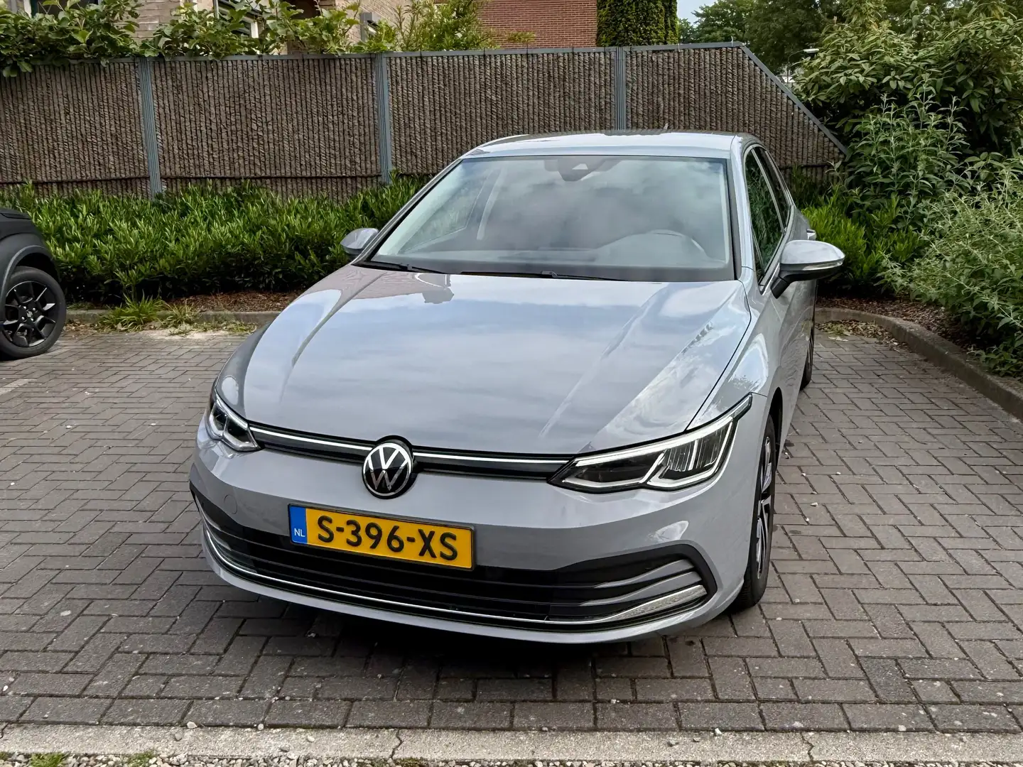 Volkswagen Golf Golf 1.0 eTSI Life automaat lage km 35000 Grijs - 2