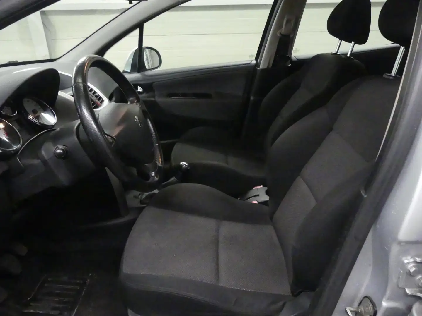 Peugeot 207 SW 1.6 VTi XS - Mooie auto - APK 2026 - Airco Grijs - 2
