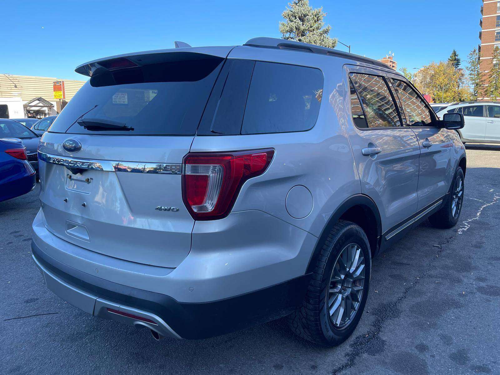 2017 Ford Explorer