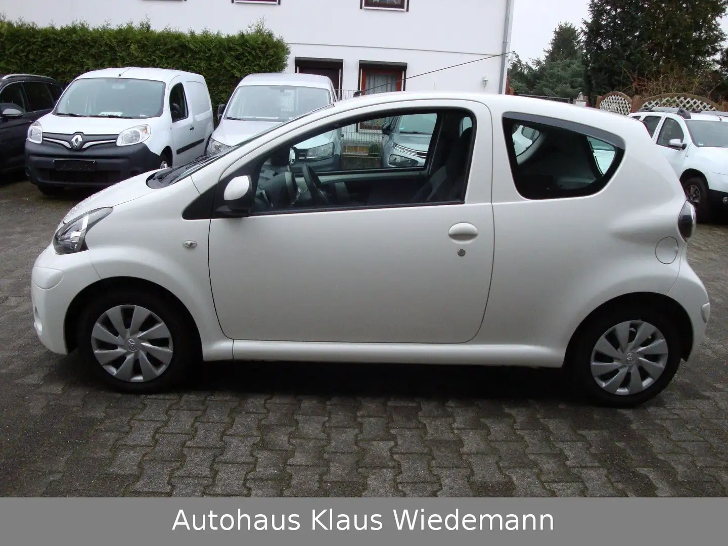 Toyota Aygo (X) 1,0-l-VVT-i Cool - 1.Hd./orig. 42 TKM Blanc - 2