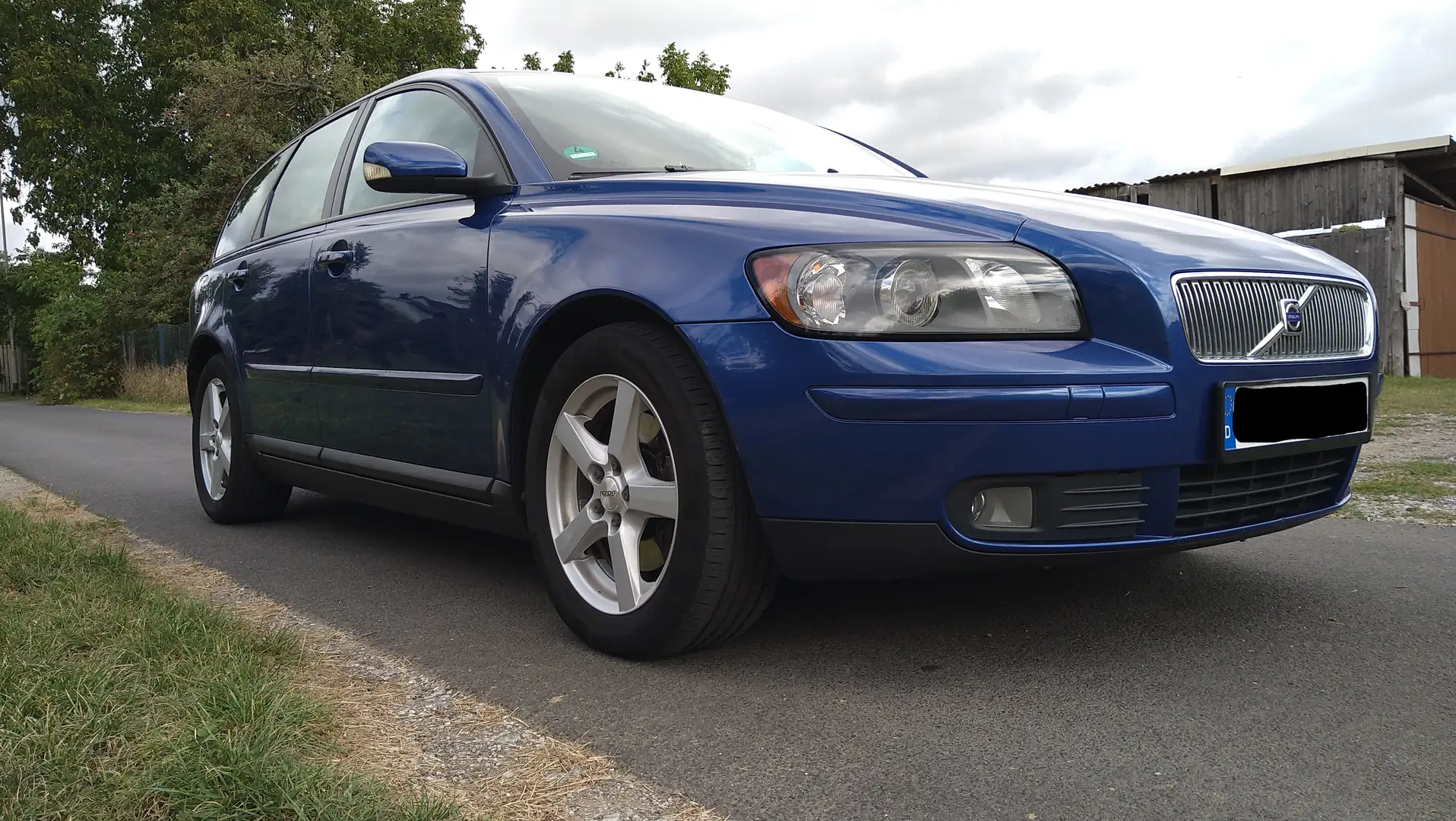 Volvo V50 V50 2.4 Aut. Blau - 1