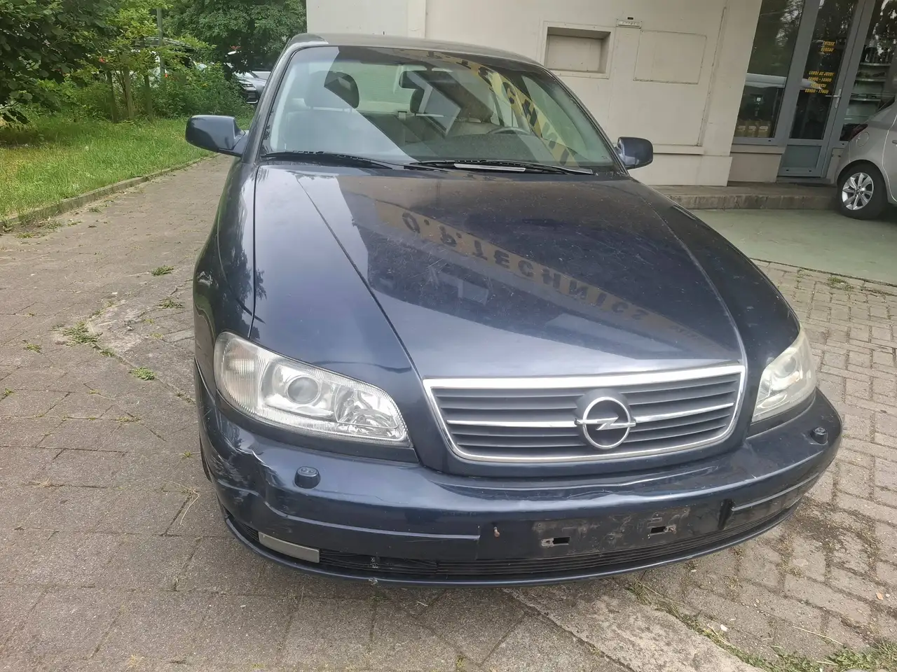 Opel Omega 3.0i XE V6 Executive, foto 3