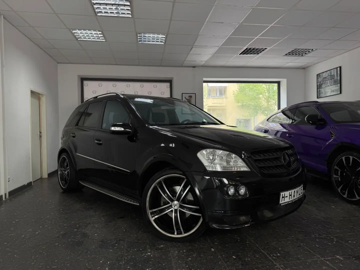 Mercedes-Benz ML 350 BRABUS OPTIC ONE OF ONE S-DACH 22" 8-FACH Negro - 2