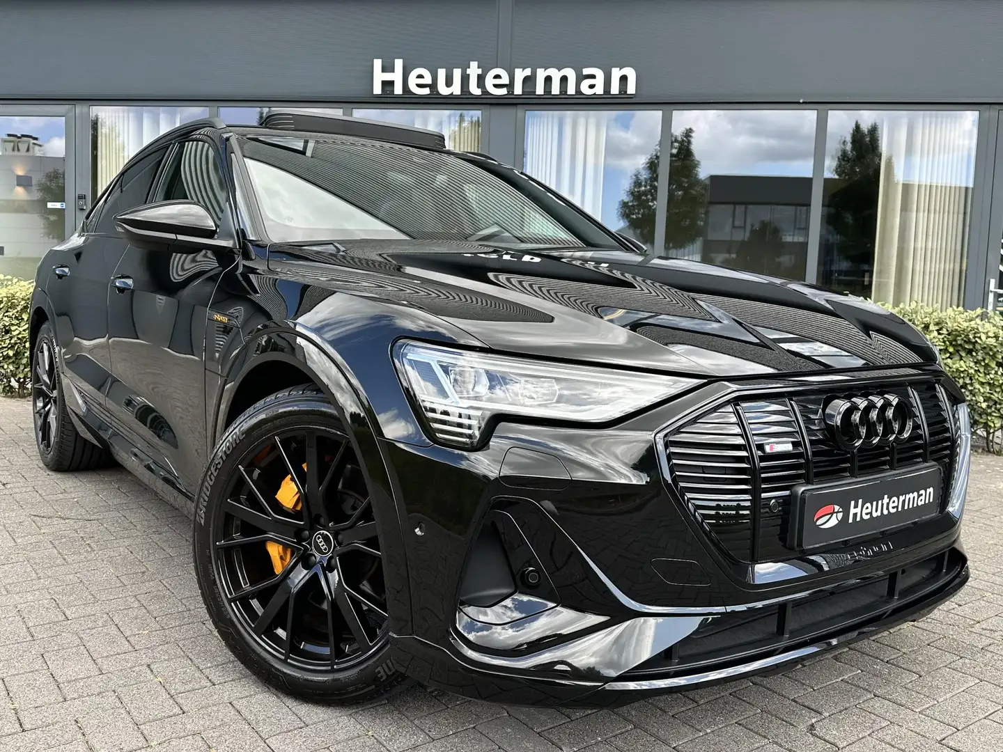 Audi e-tron Sportback 50 Quattro S line Black Edition Pano/ B& Zwart - 1