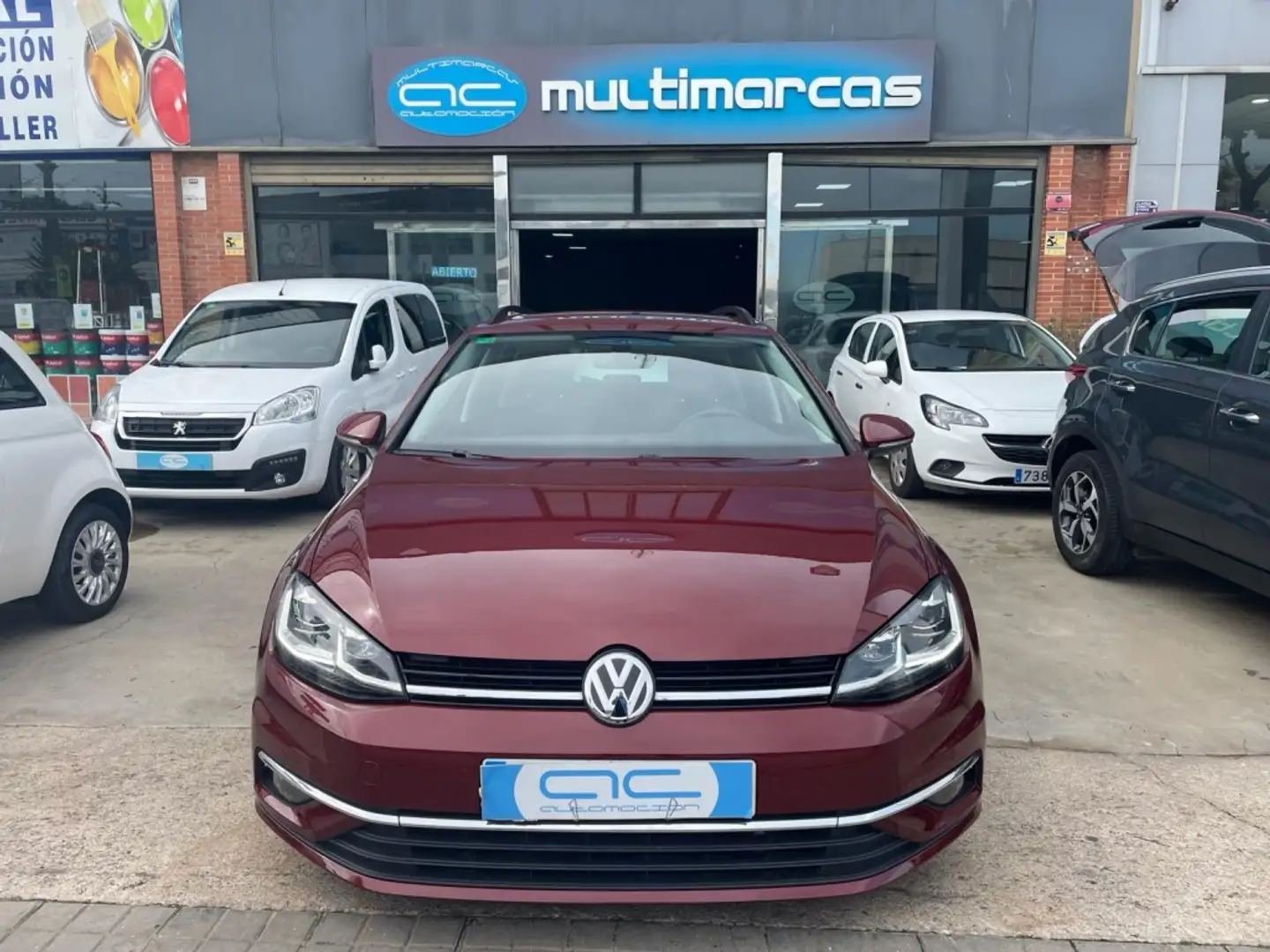 Volkswagen Golf Variant 2.0TDI Advance Burdeos - 1