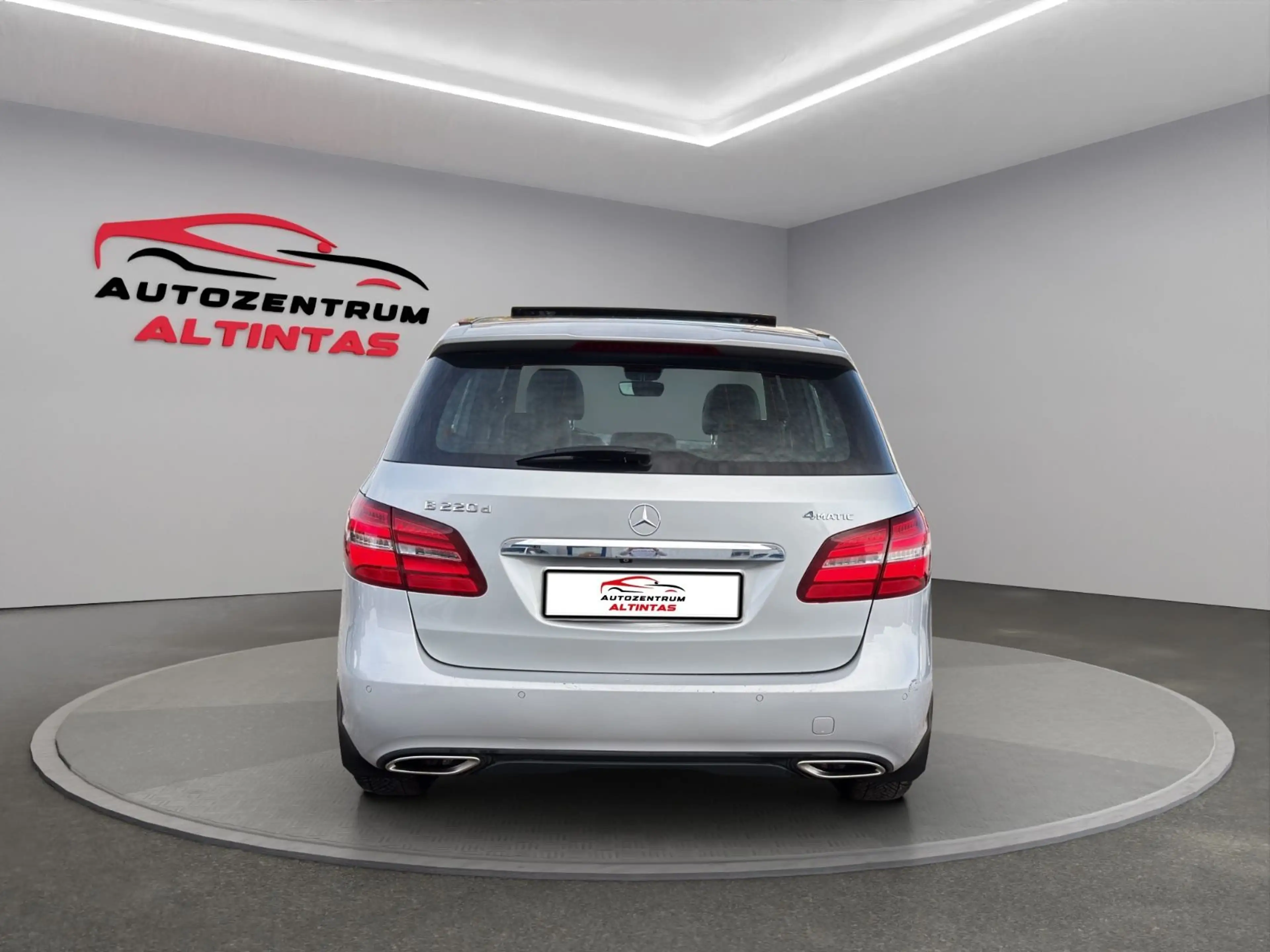 Mercedes-Benz B 220 D 4-MATIC*AUT*89TKM*PANO*NAVI*LED*LEDER*RFK — photo 6
