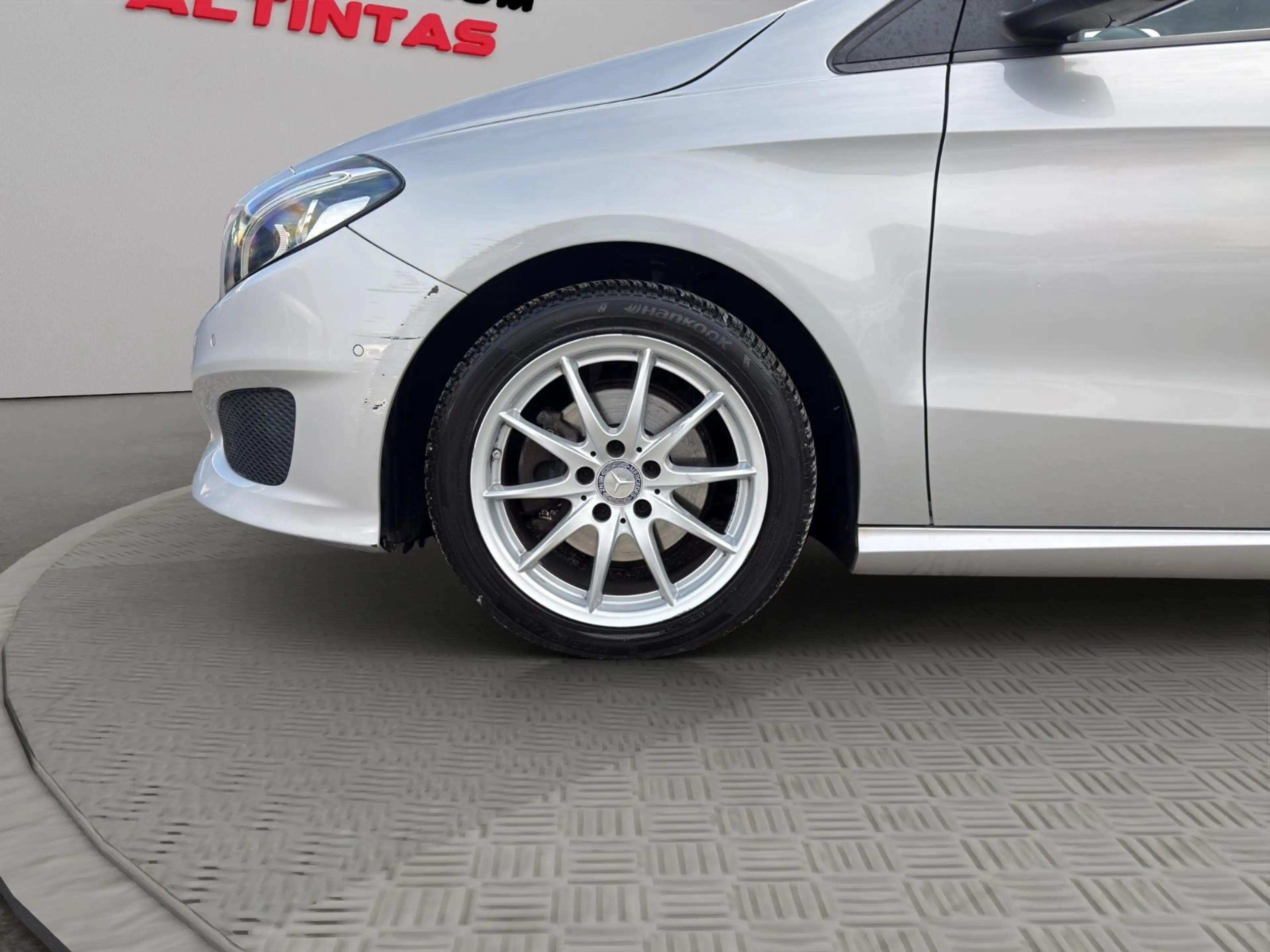 Mercedes-Benz B 220 D 4-MATIC*AUT*89TKM*PANO*NAVI*LED*LEDER*RFK — photo 12