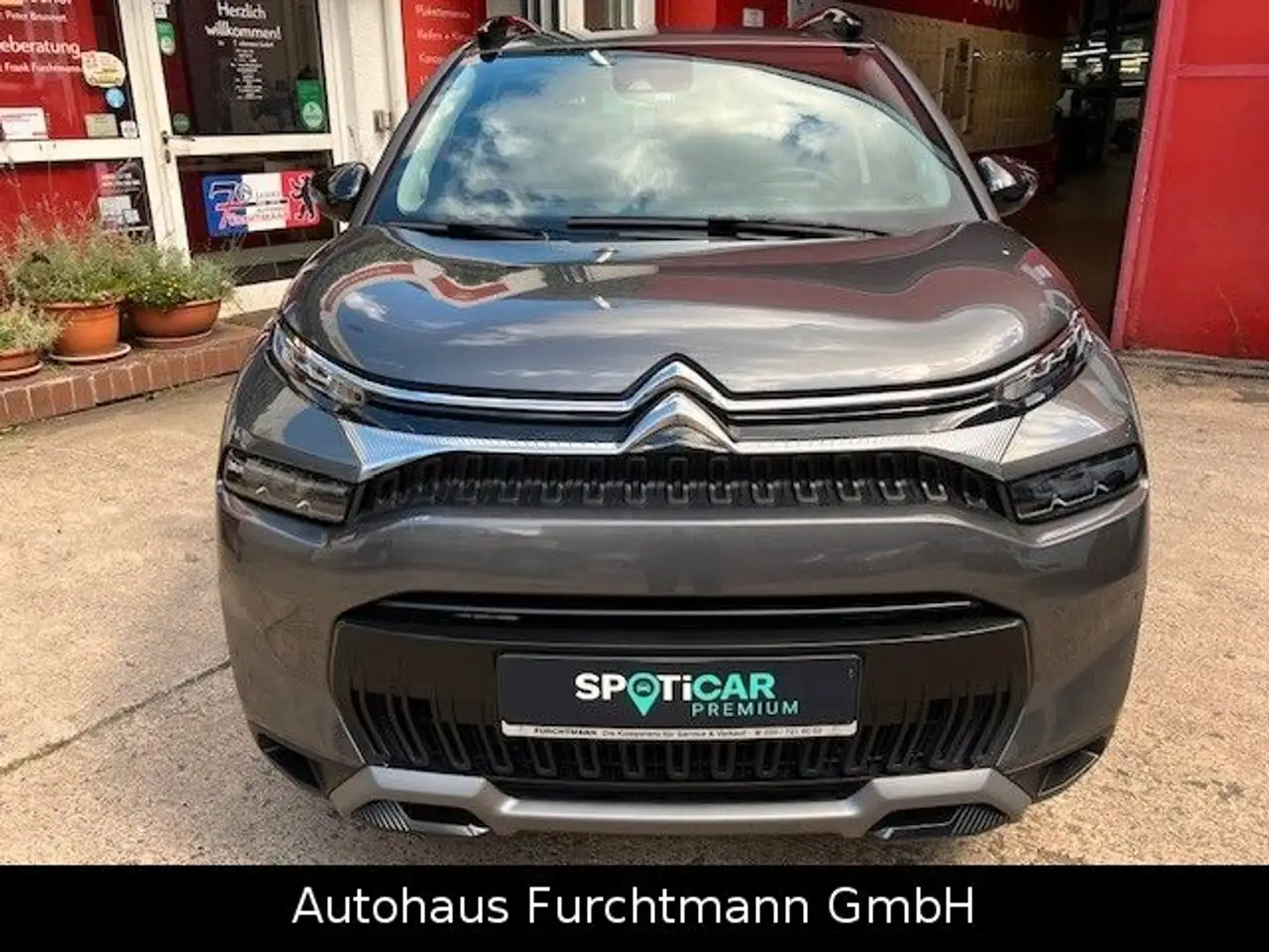 Citroen C3 Aircross Plus PureTech 130 EAT6 Grau - 2