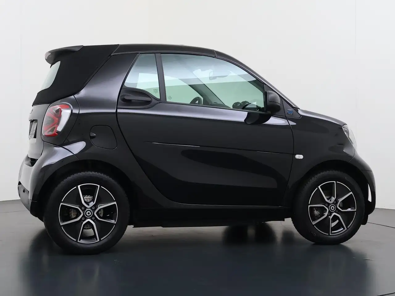 smart forTwo 2024 — фото 14