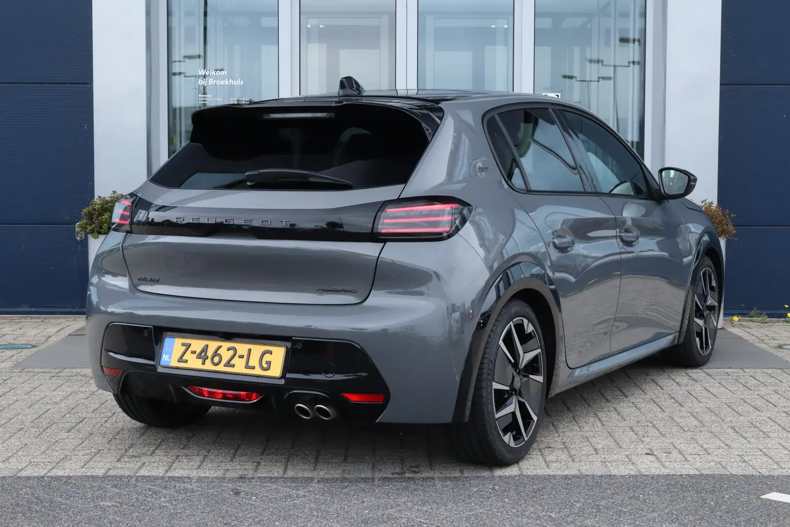 Peugeot 208 Hybrid 136 e-DCS6 GT | Adaptieve Cruise | Stoelver Grijs - 2
