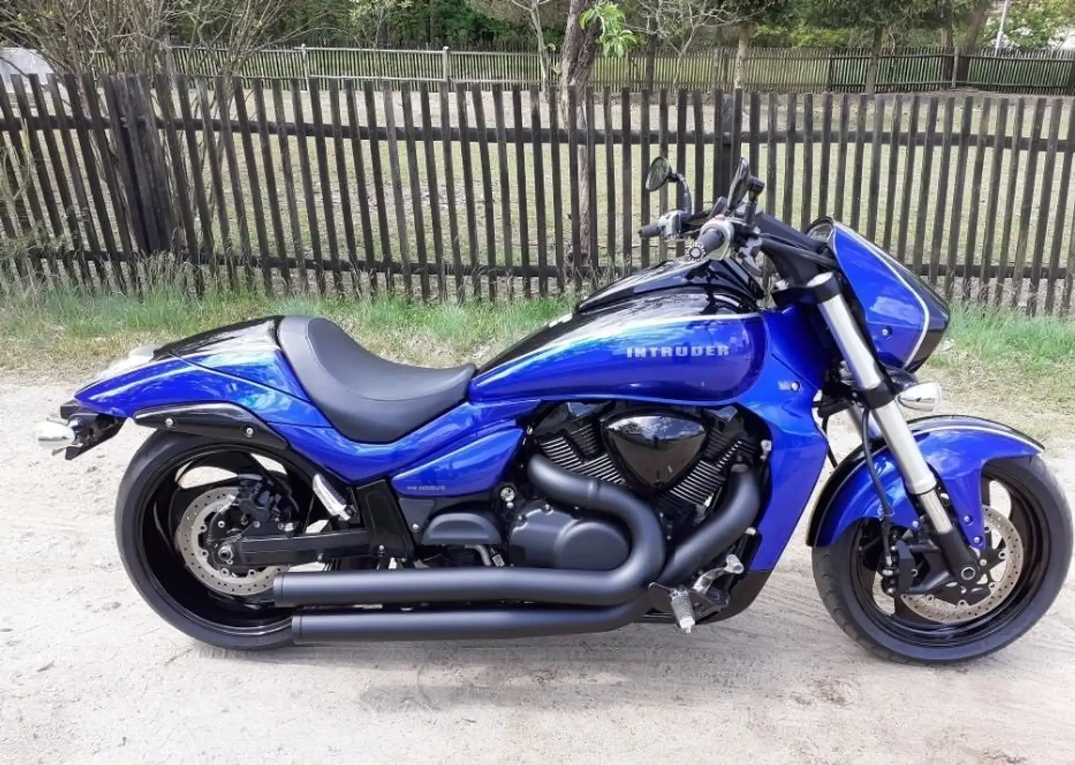 Suzuki VZR 1800 Bleu - 2