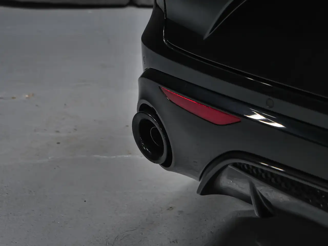Alfa Romeo Stelvio снимка Alfa Romeo Stelvio