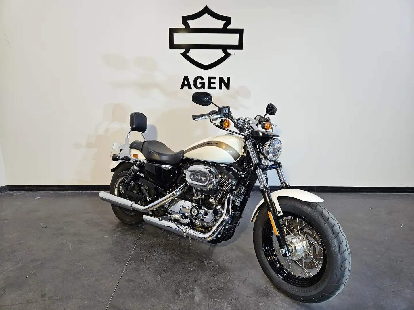 Harley-Davidson Sportster Blanco - 2