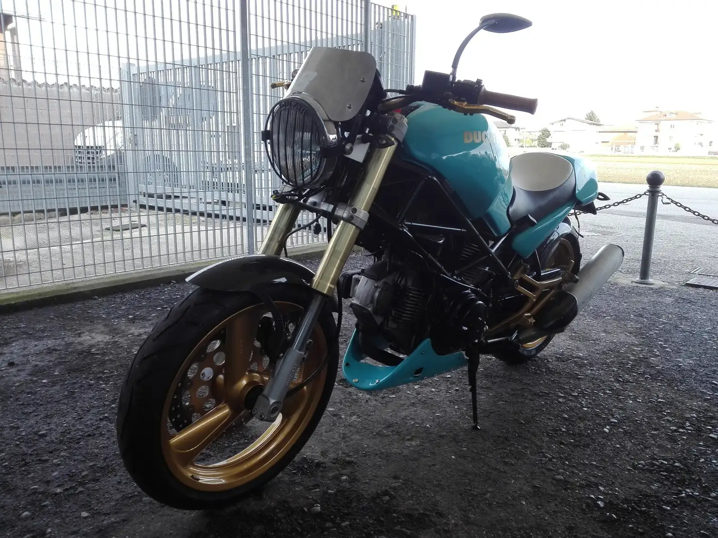 Ducati Monster 600 Dark Albastru - 2