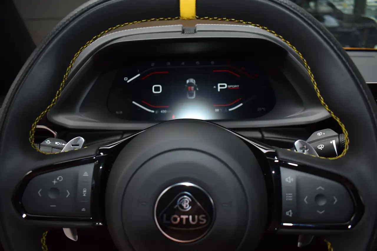 Lotus Emira 2024