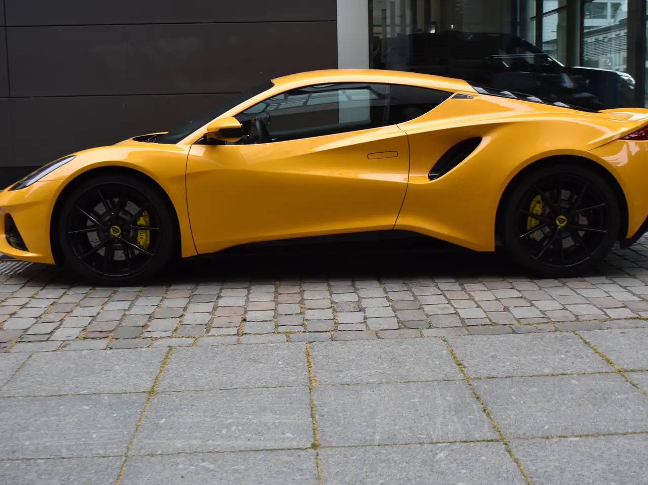Lotus Emira 2024