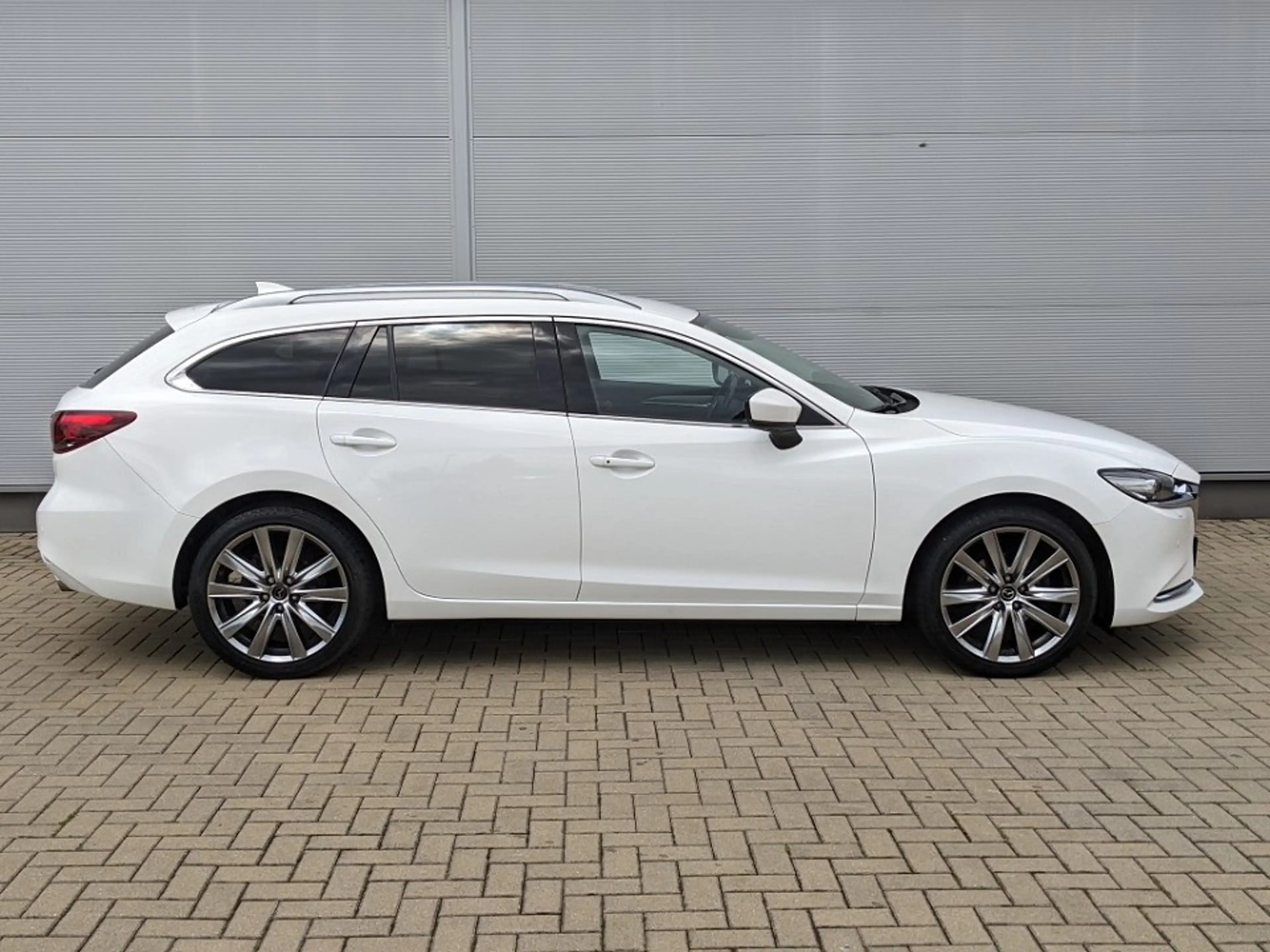Mazda 6 Kombi 2.5l Sports-Line AHK Bose 360° Matrix-LED — photo 9