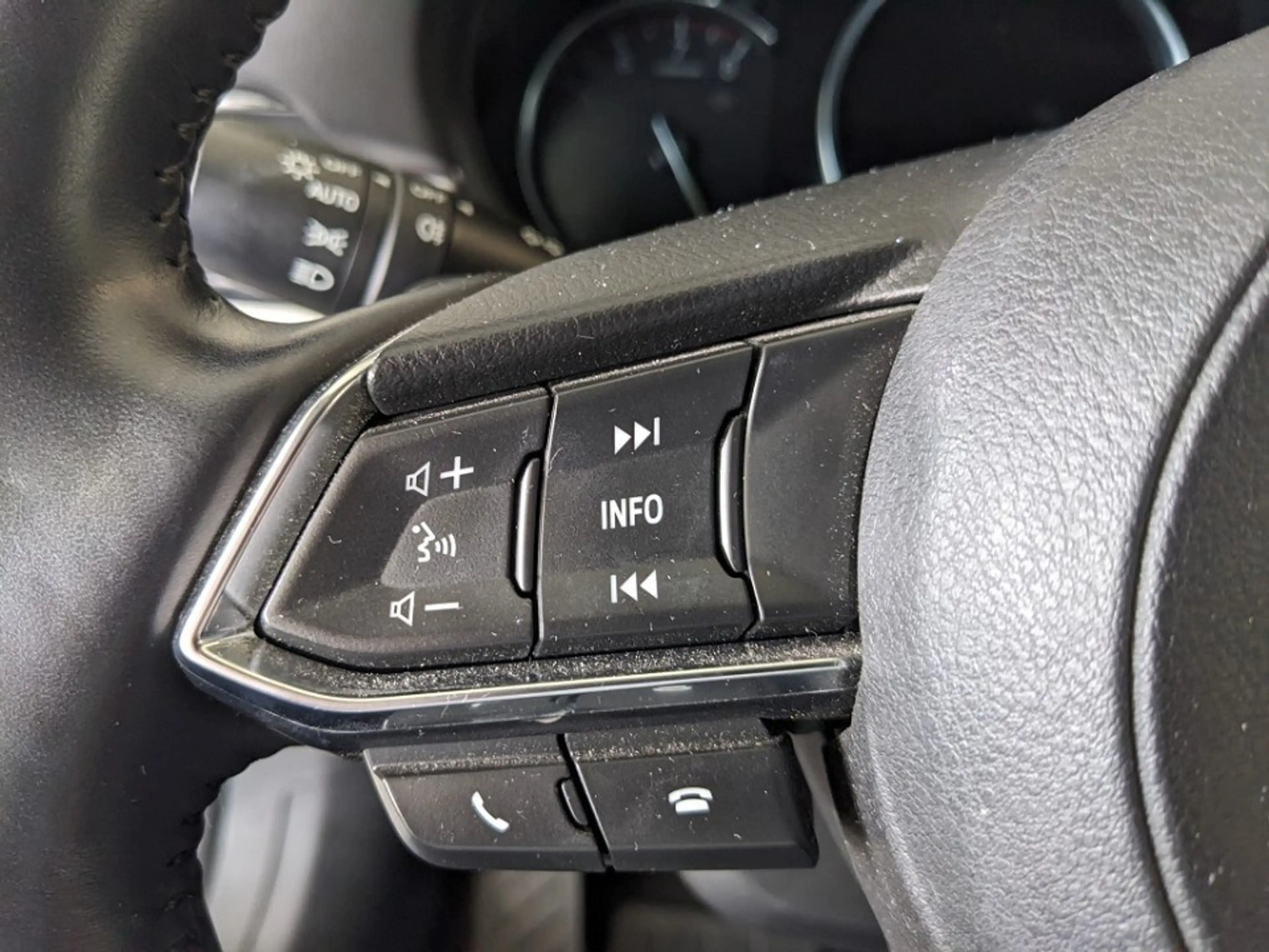 Mazda 6 Kombi 2.5l Sports-Line AHK Bose 360° Matrix-LED — photo 14
